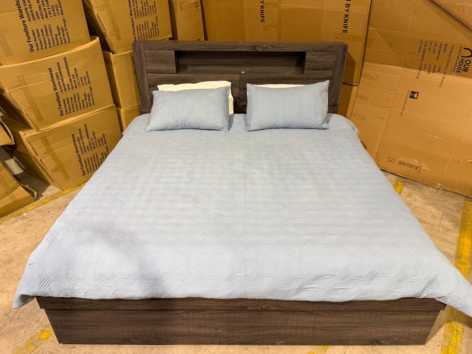 Vienna king size bed in grey (boston)