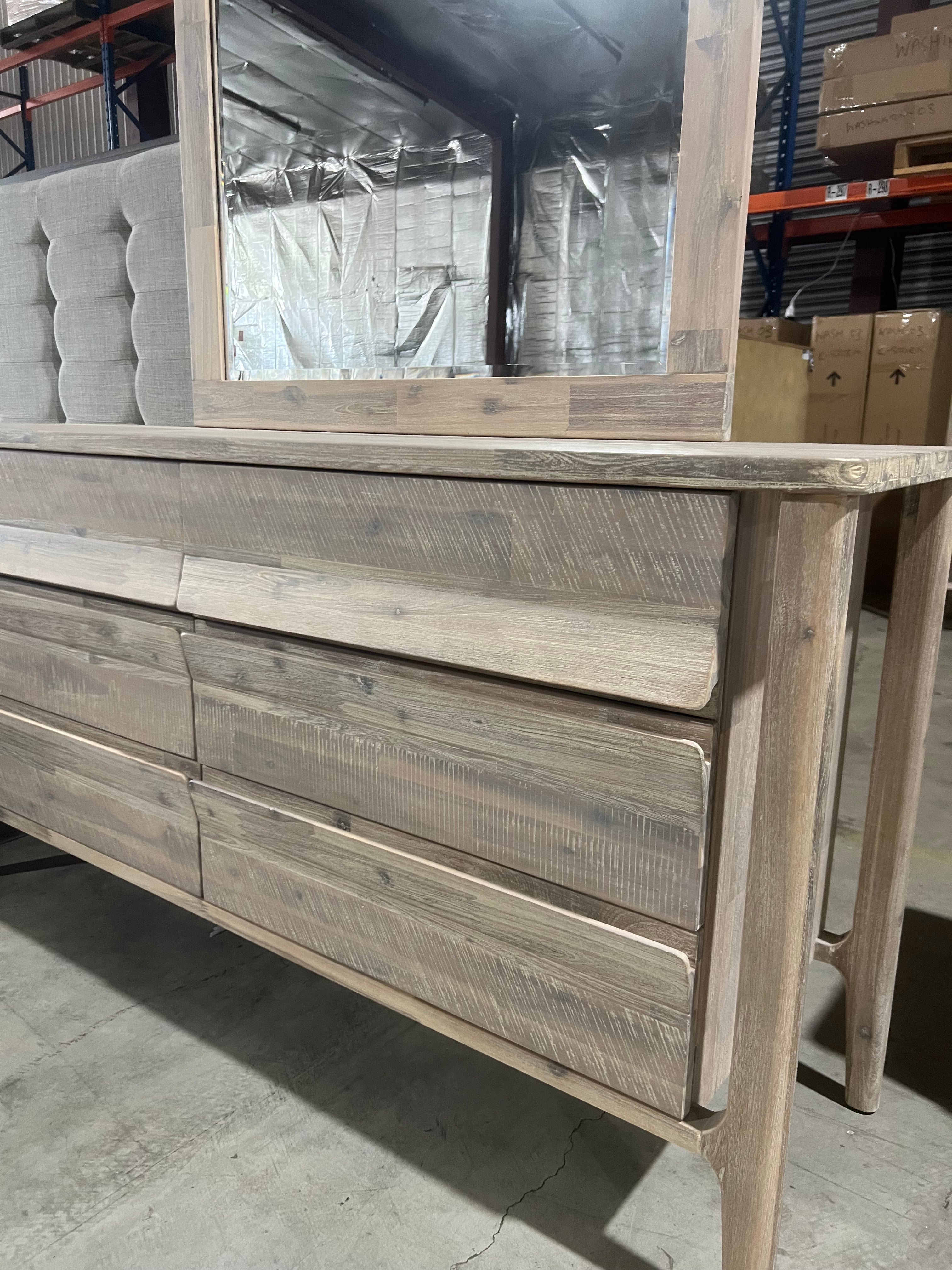 Callie Dressing Table inc mirror in acacia timber