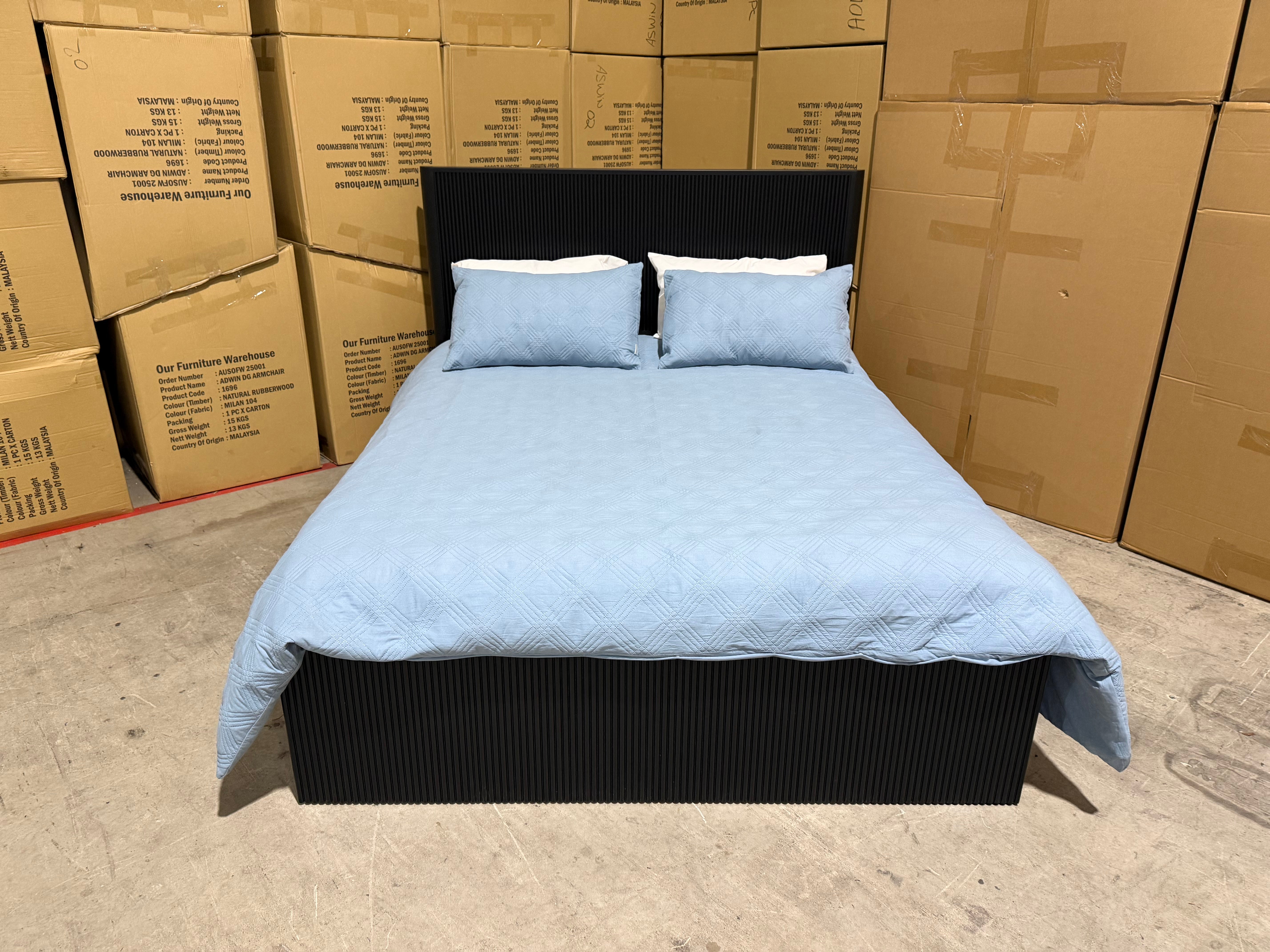 Portugal king size bed black finish