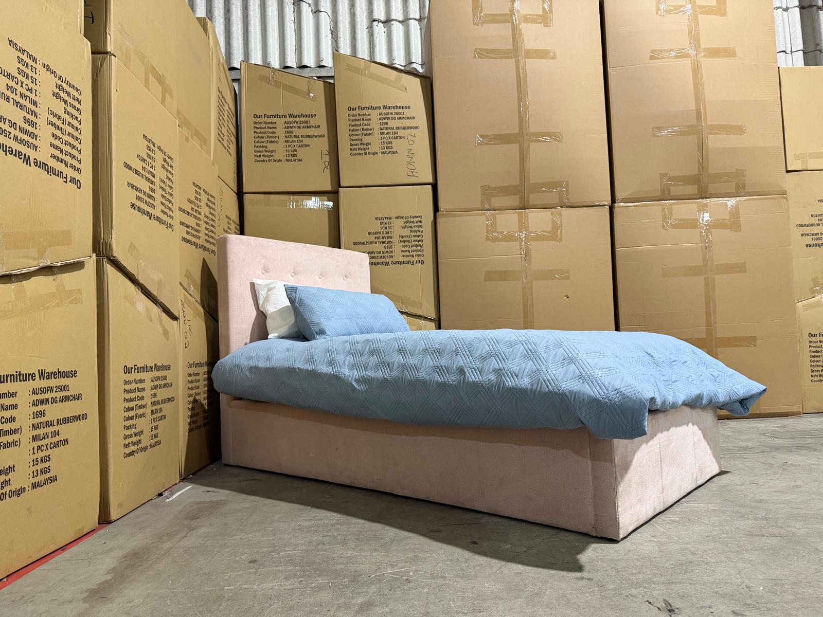 Stuart Single bed in Blush Pink