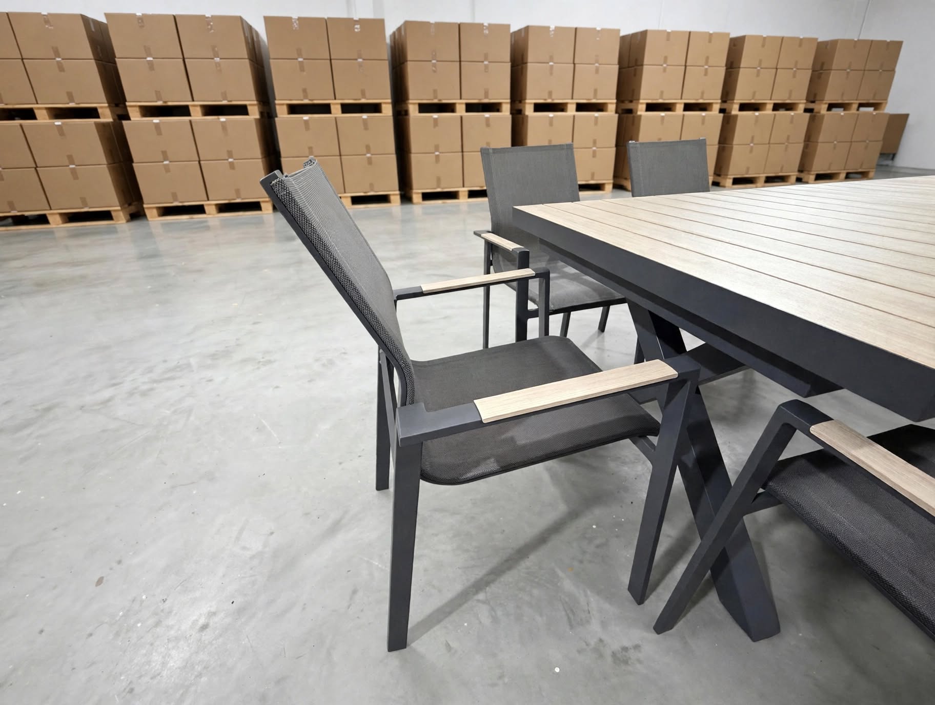 Imperial 9 Pce outdoor Setting 1 X Extension Dining Table + 8 Chairs In Charcoal