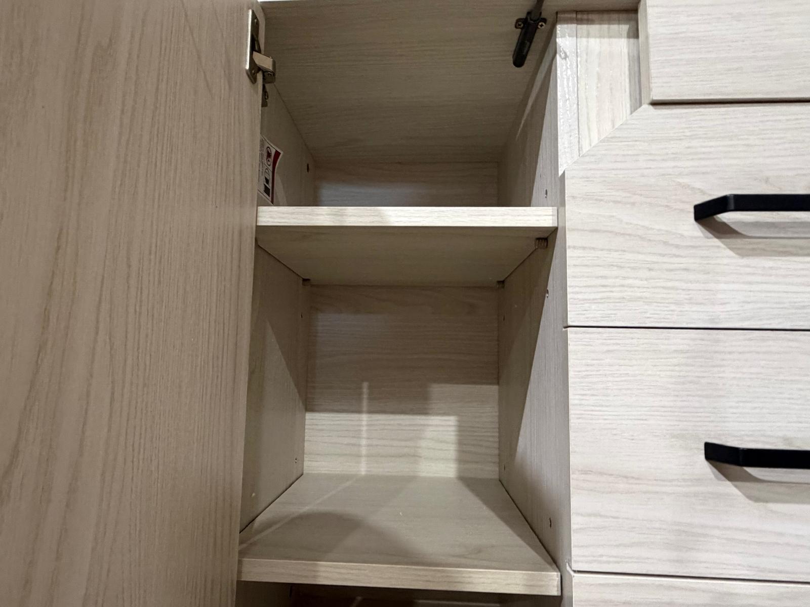 Atlanta dressing table inc mirros in grey wash finish