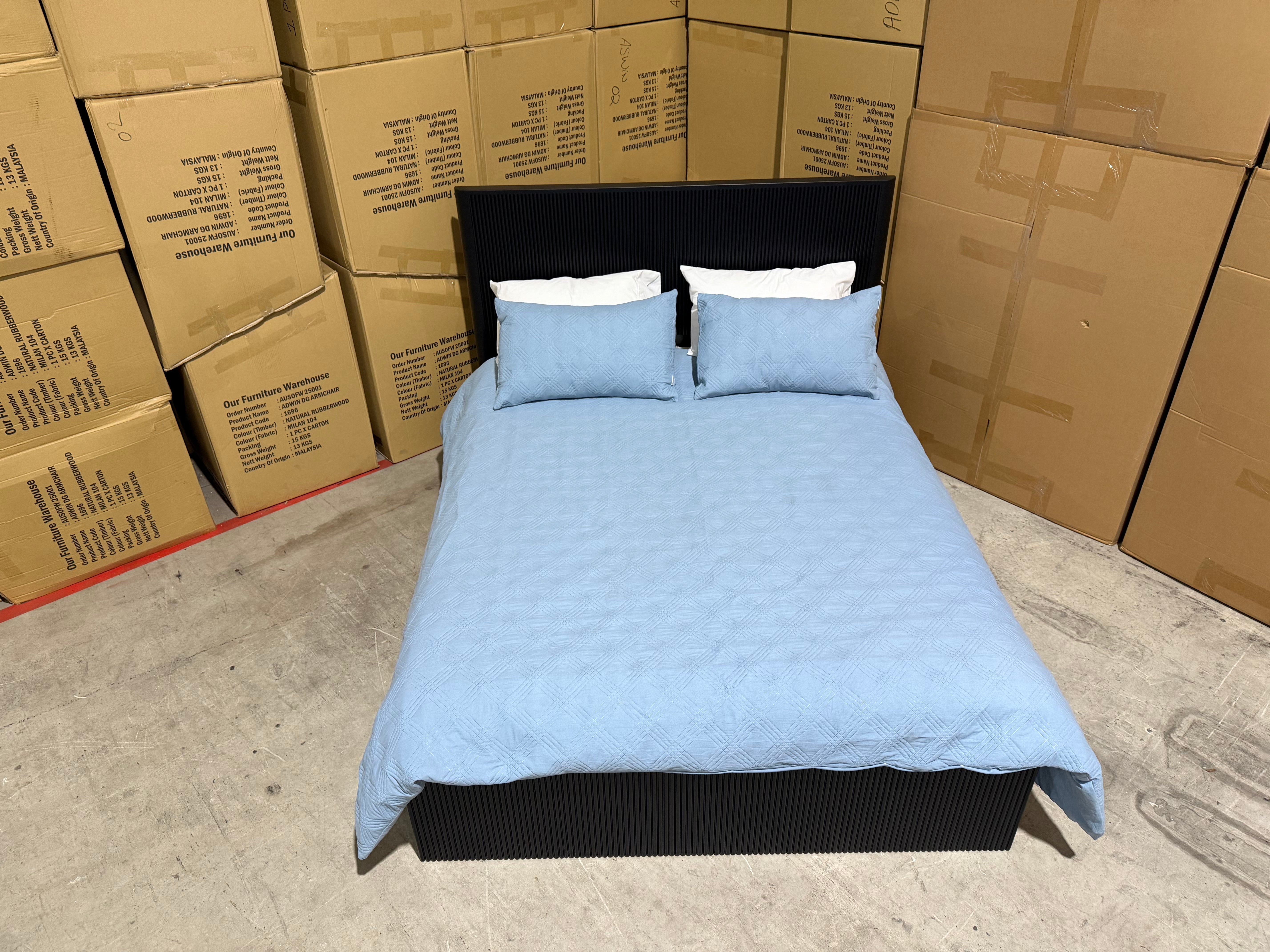 Portugal king size bed black finish