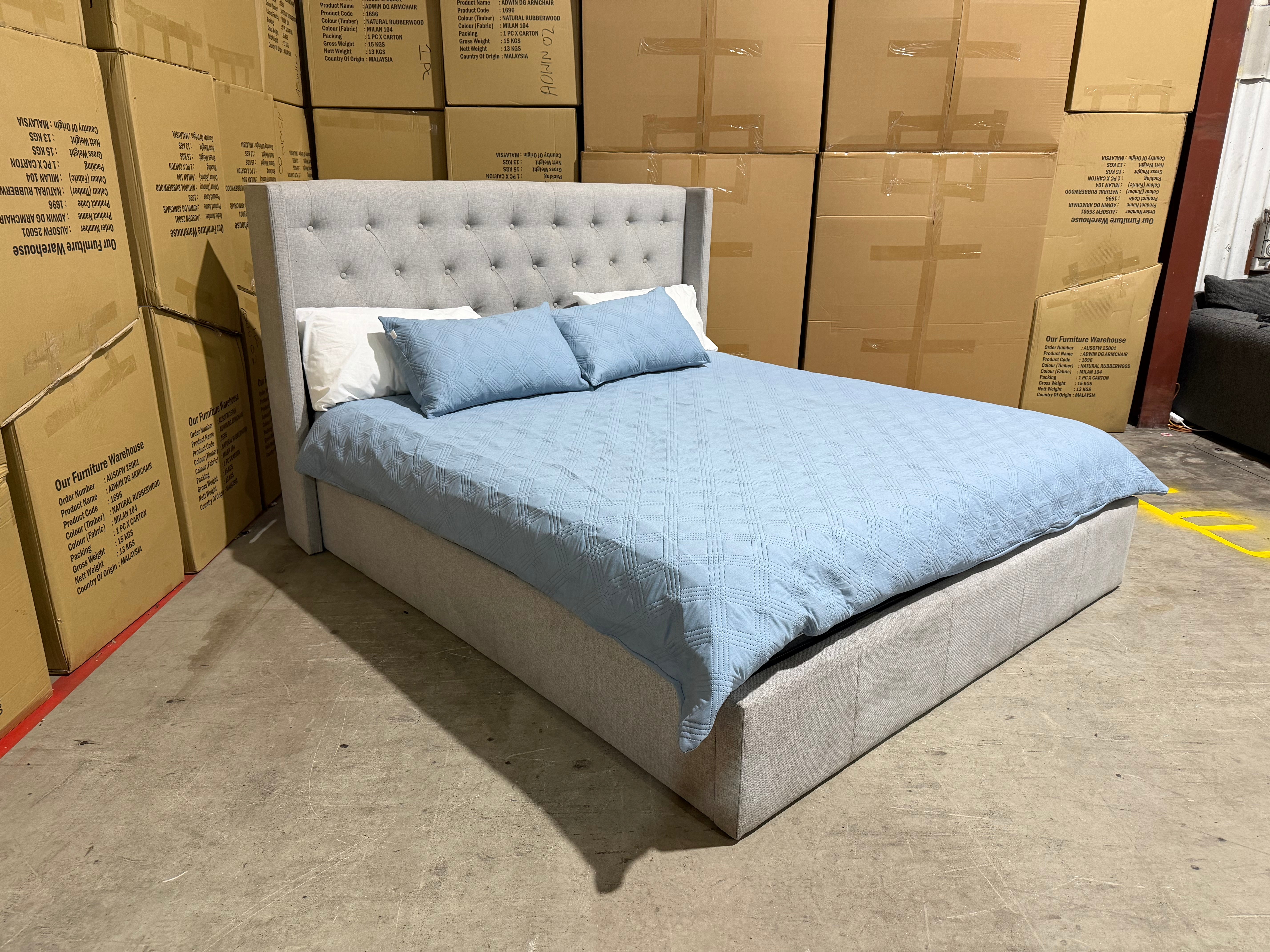 Memphis Bedding Range (Light Grey)  2 Sizes Queen & King