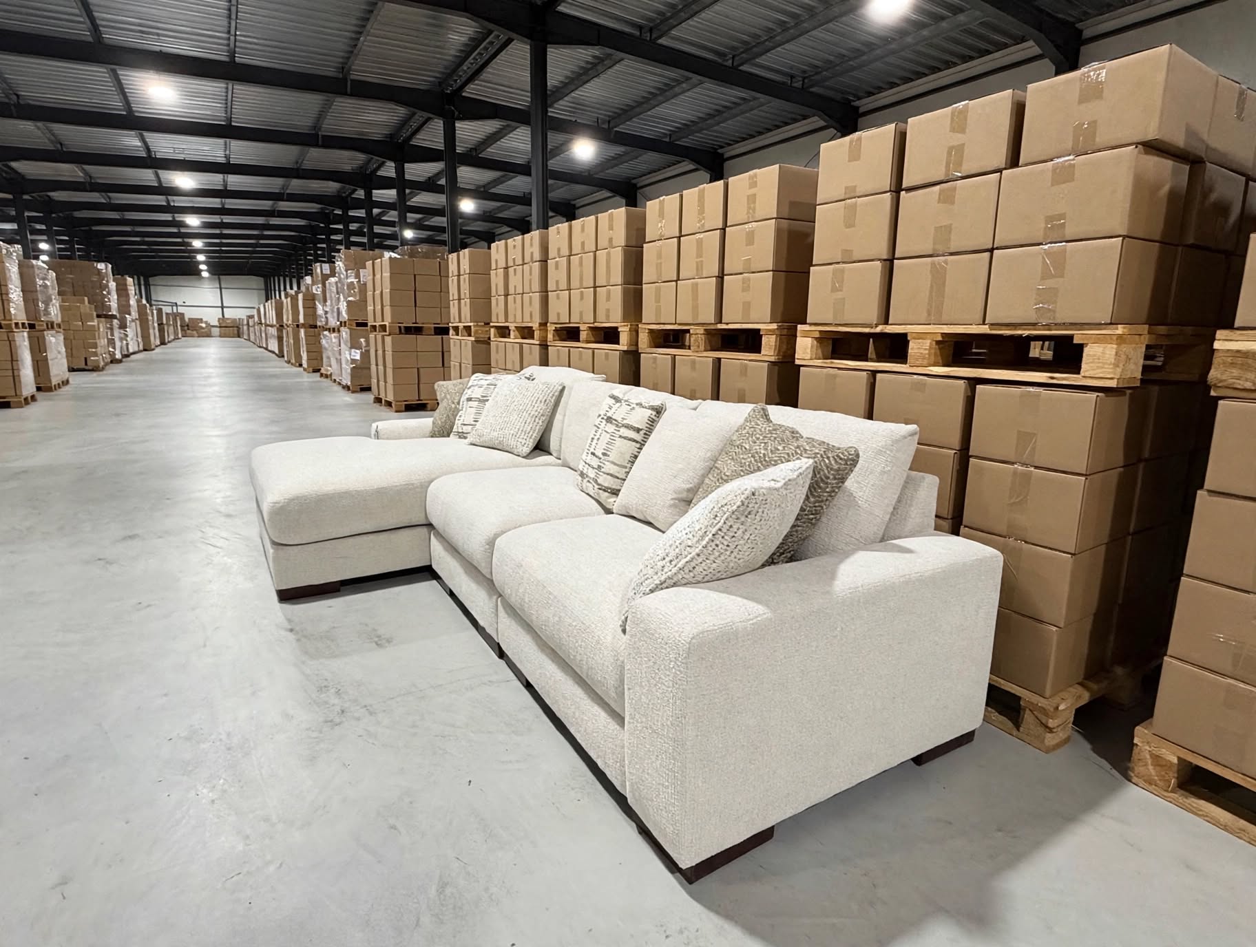 Bunbury LHF Chaise Lounge INC 7 Scatter Cushions