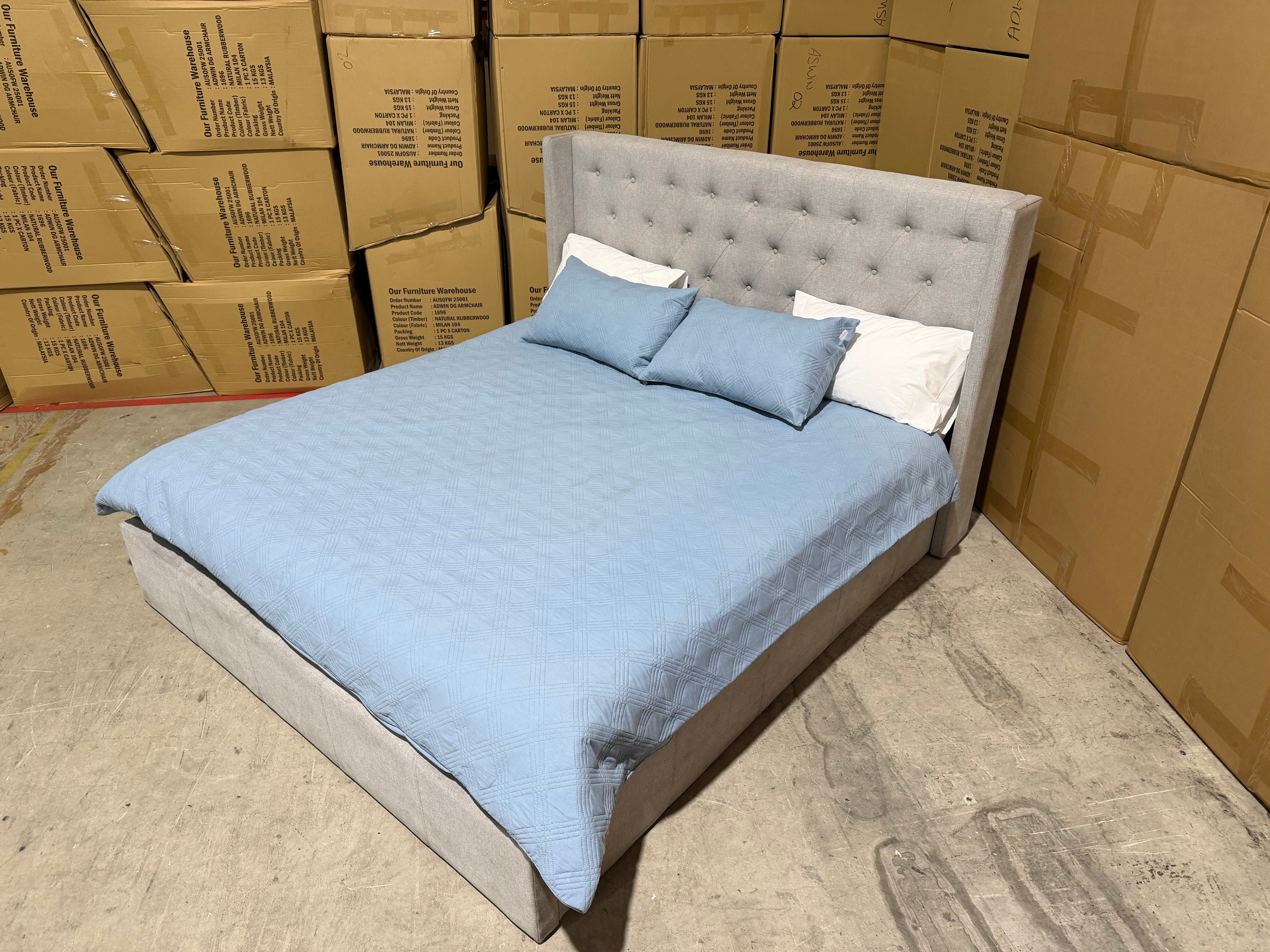 Memphis Bedding Range (Light Grey)  2 Sizes Queen & King