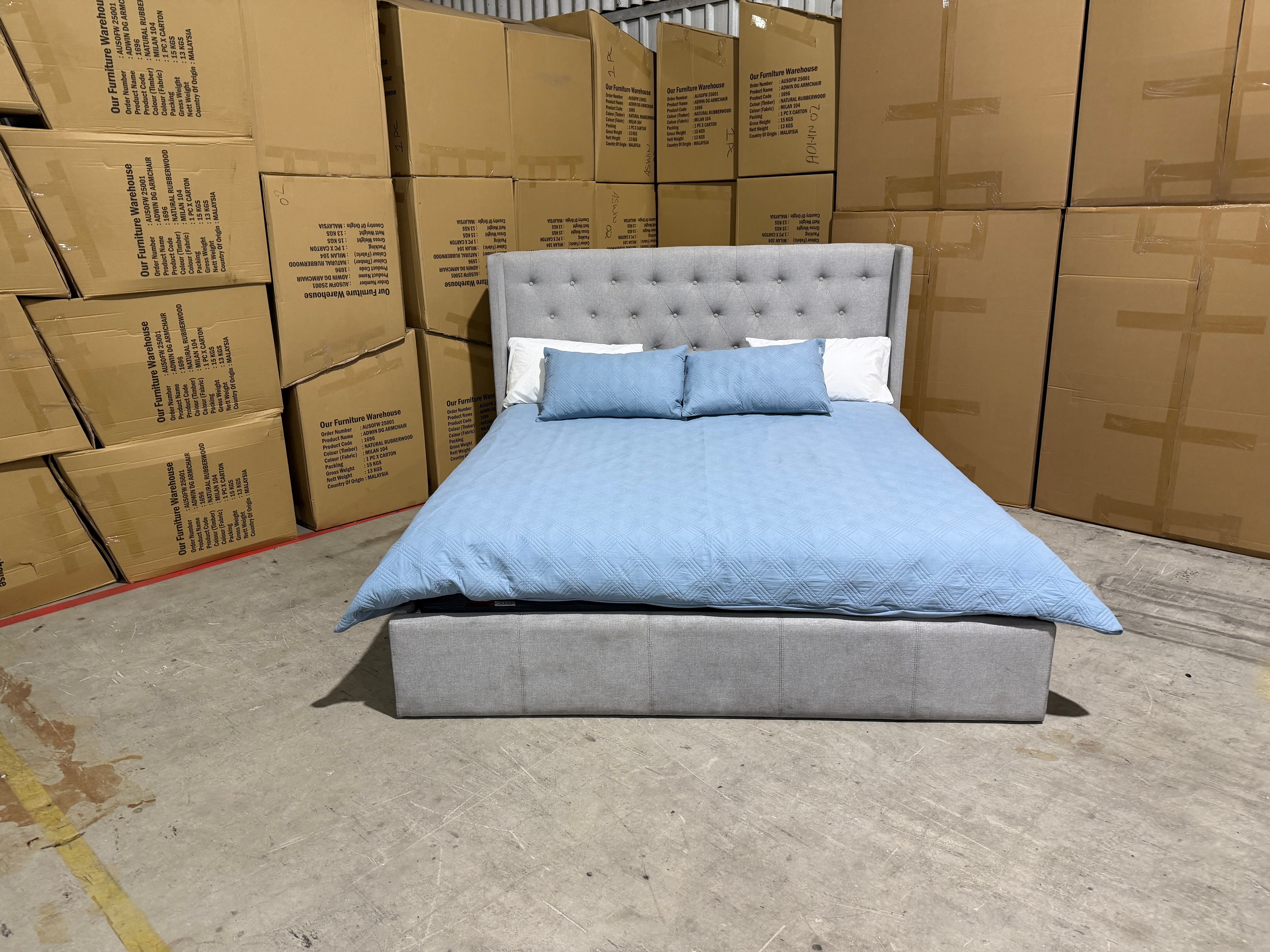 Memphis Bedding Range (Light Grey)  2 Sizes Queen & King