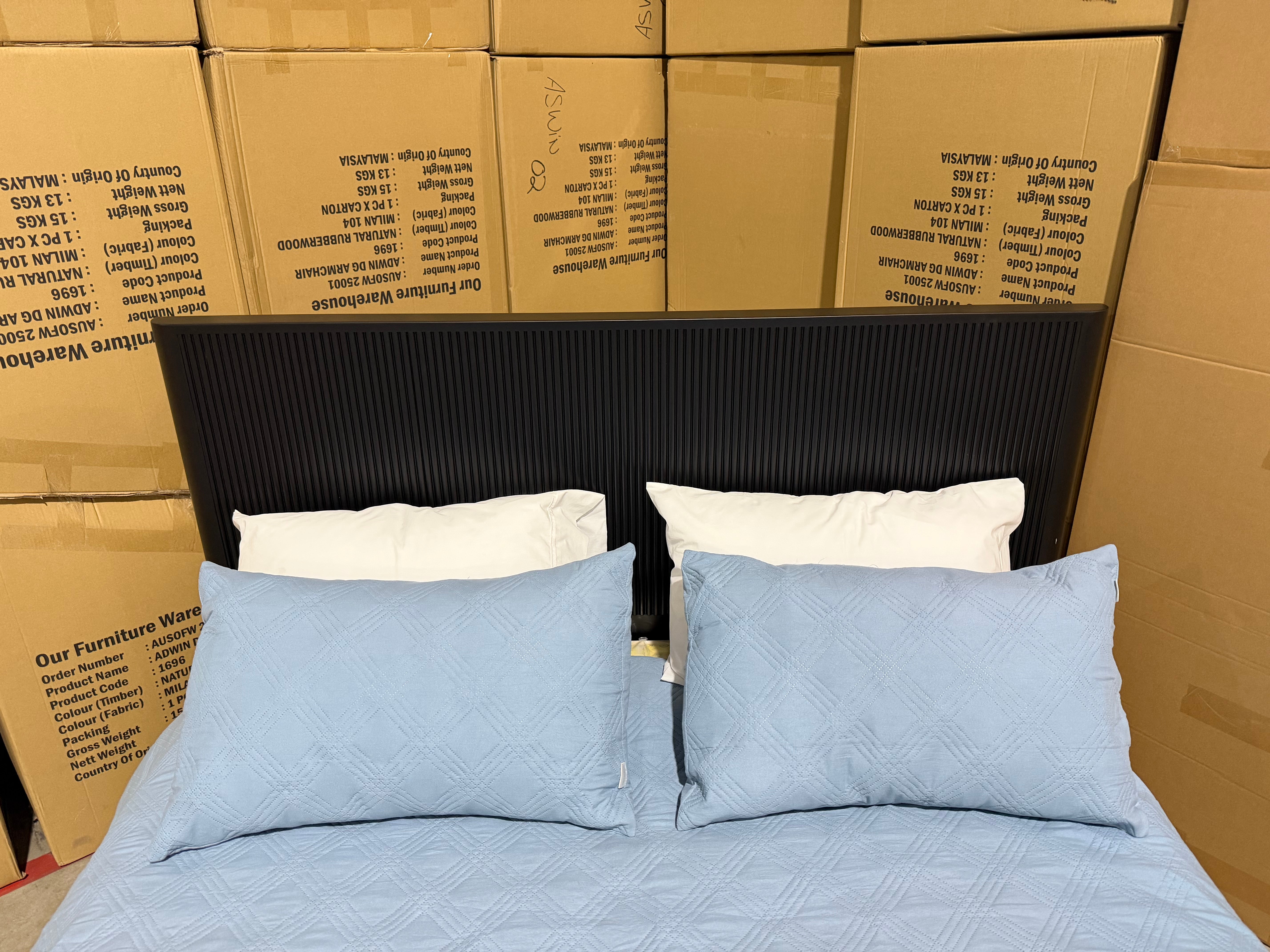 Portugal king size bed black finish