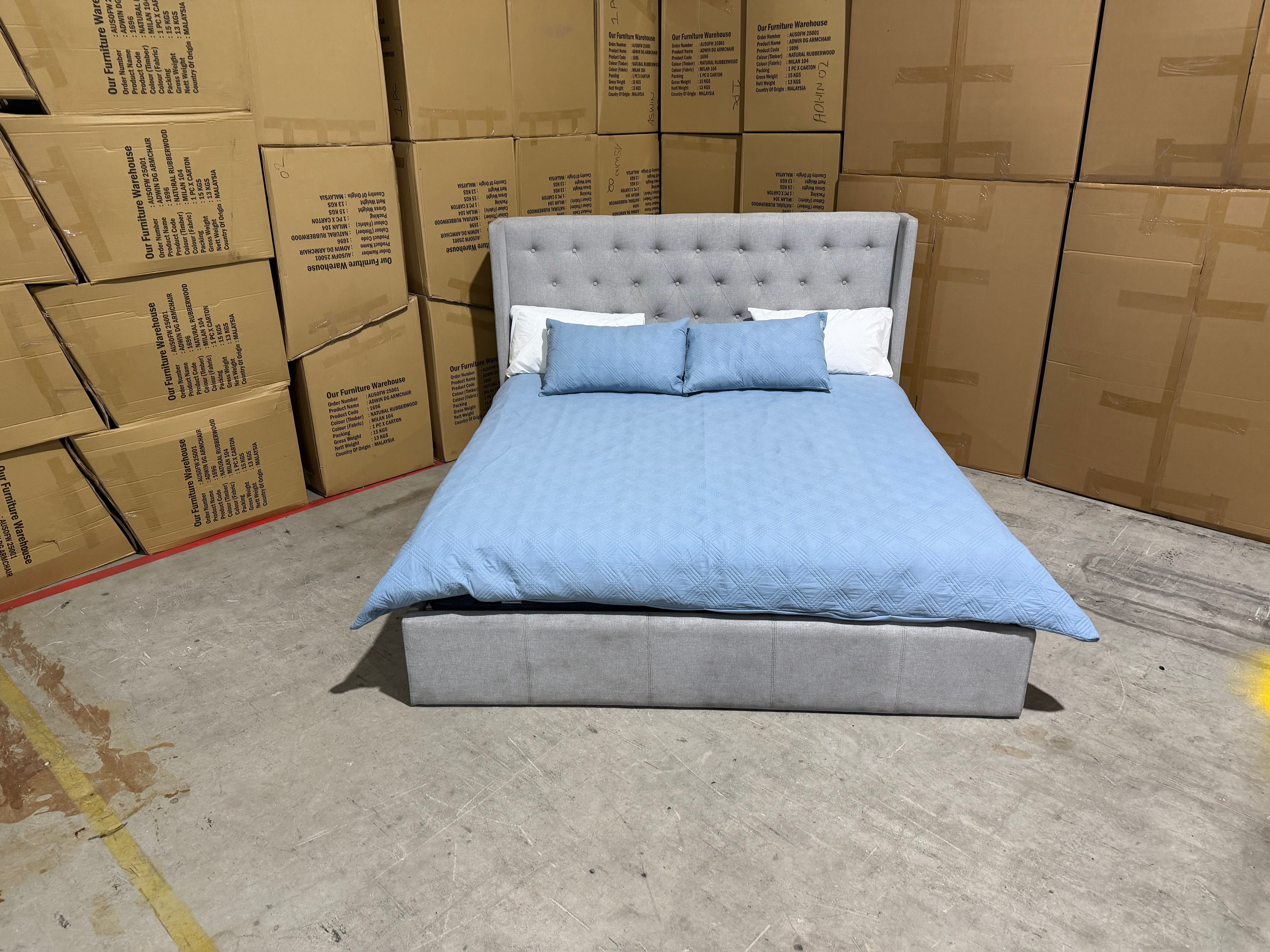 Memphis Bedding Range (Light Grey)  2 Sizes Queen & King