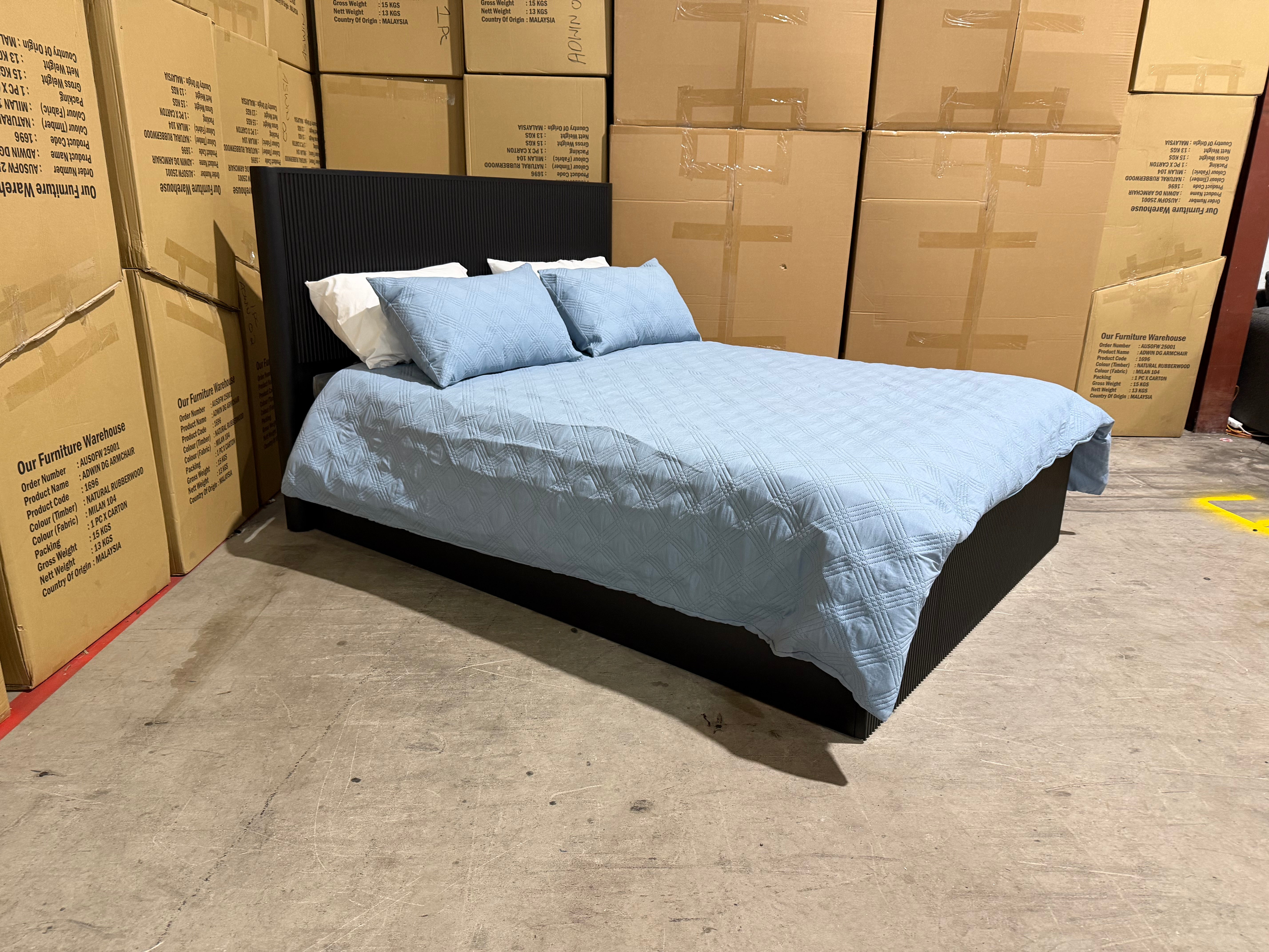 Portugal king size bed black finish