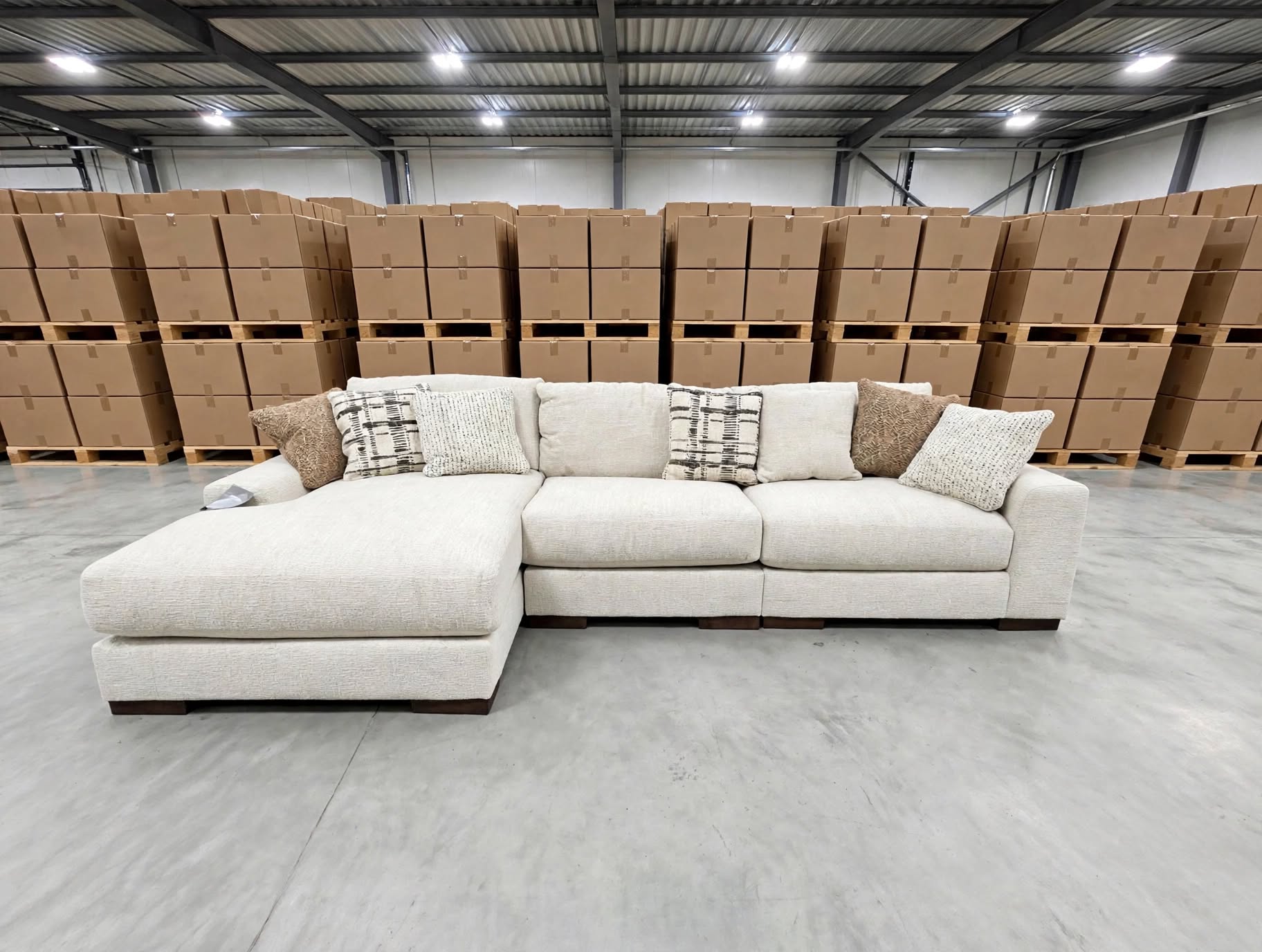 Bunbury LHF Chaise Lounge INC 7 Scatter Cushions
