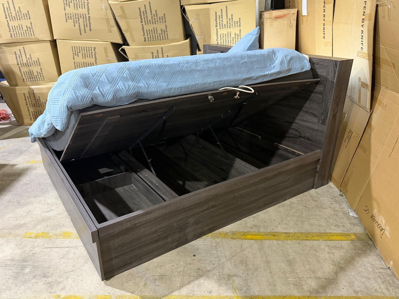 Vienna king size bed in grey (boston)