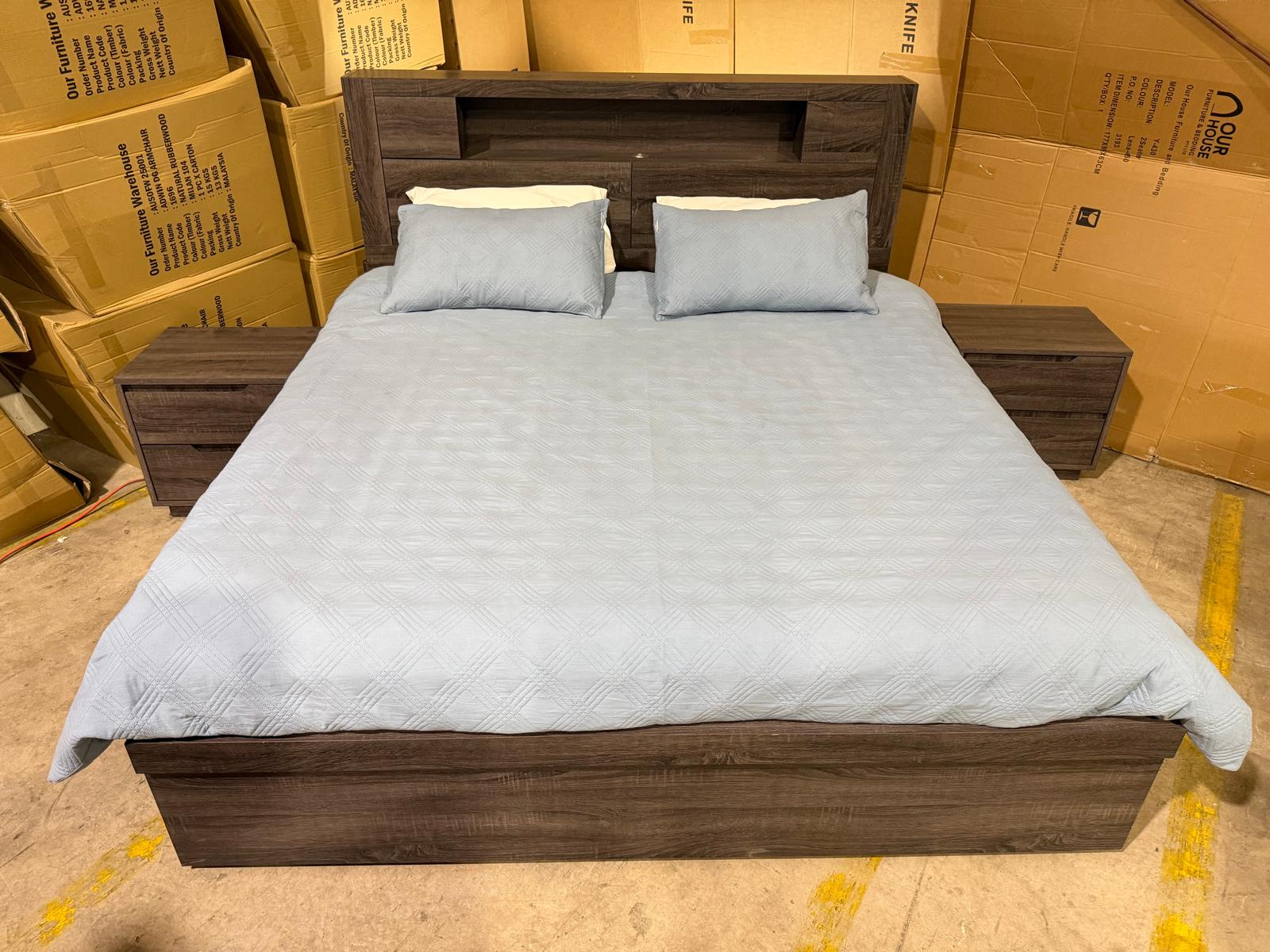 Vienna king size bed in grey (boston)