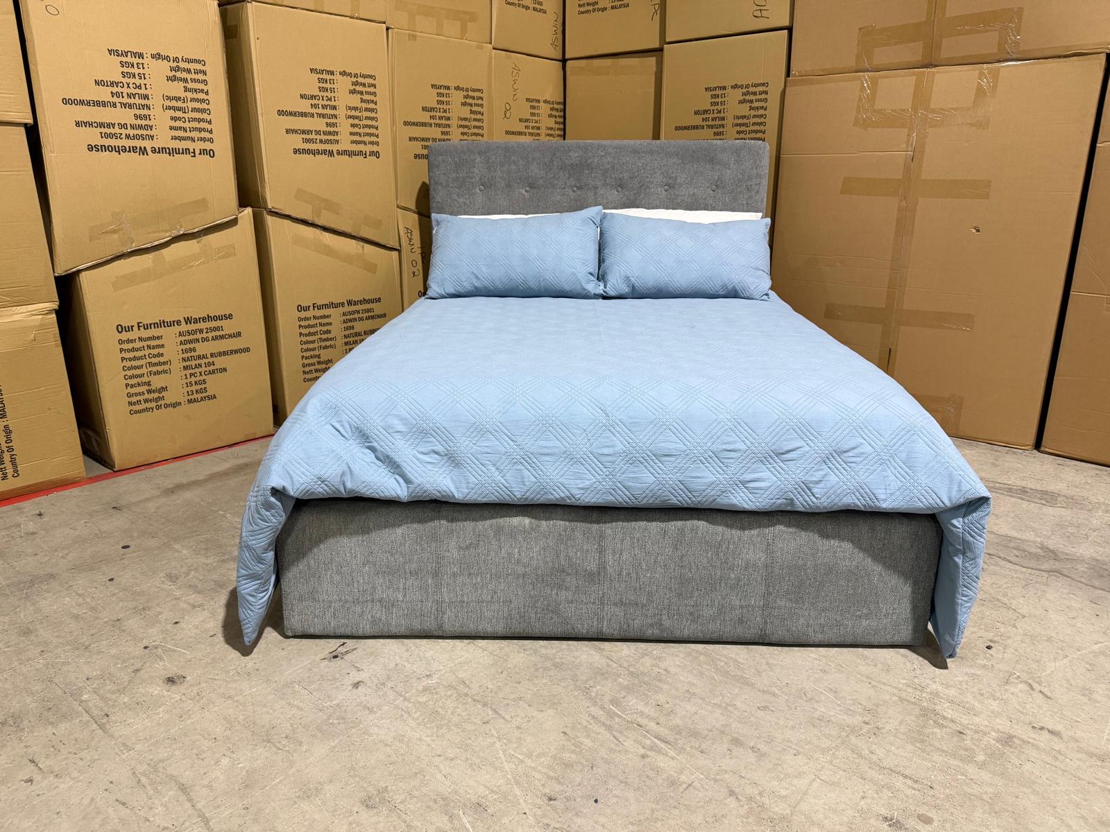 Stuart Double Bed in Light Grey