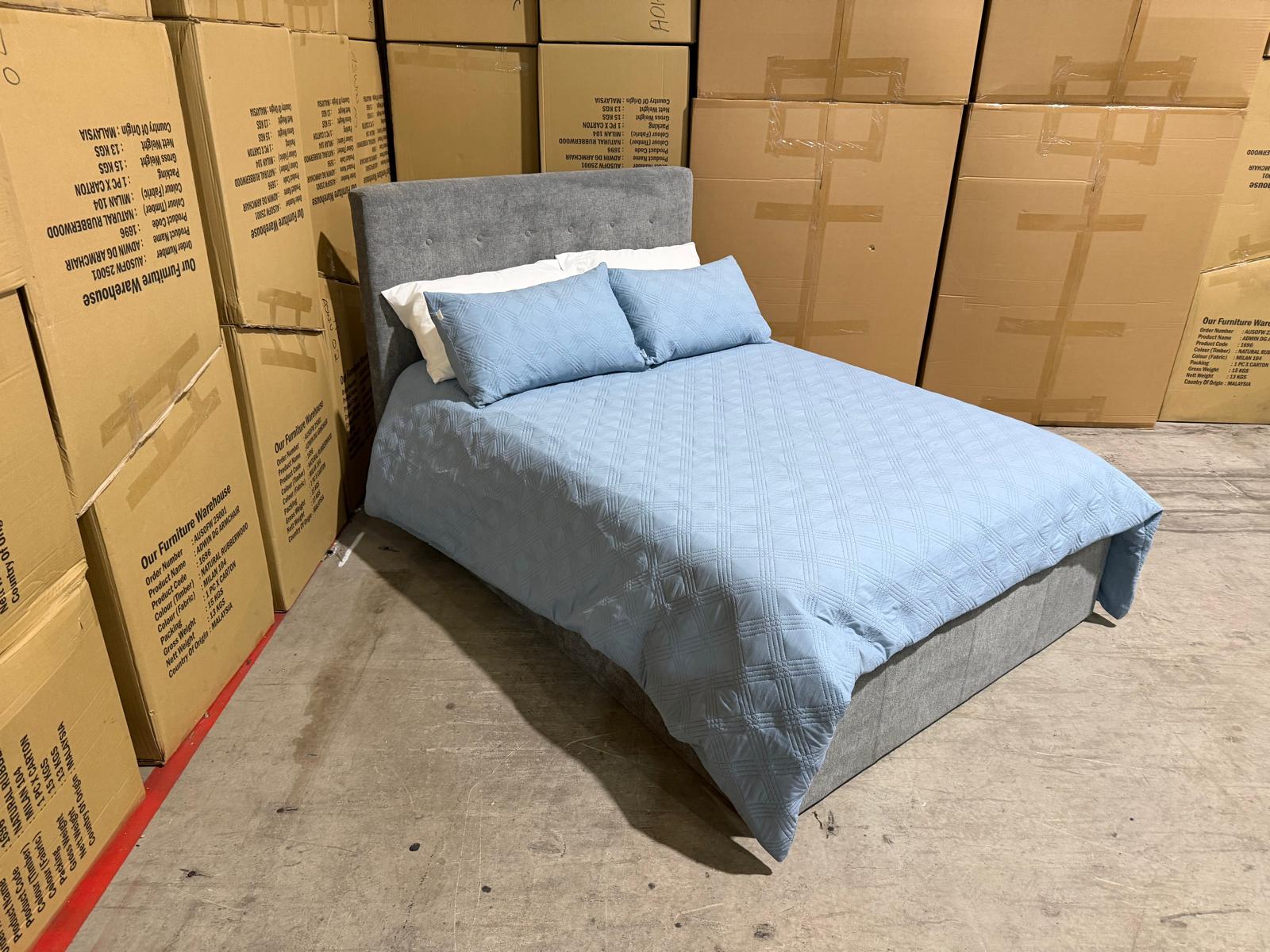 Stuart Double Bed in Light Grey