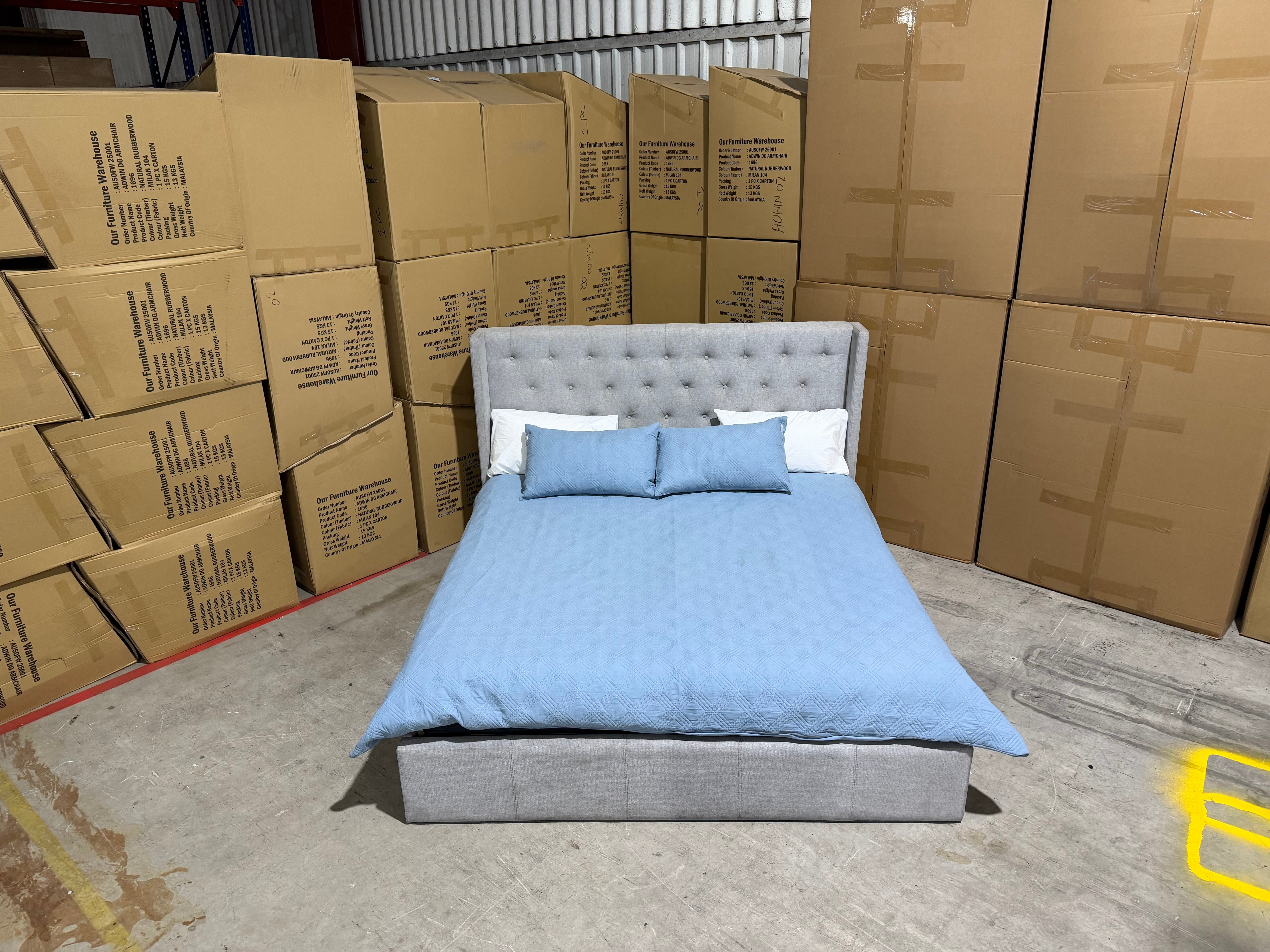 Memphis Bedding Range (Light Grey)  2 Sizes Queen & King