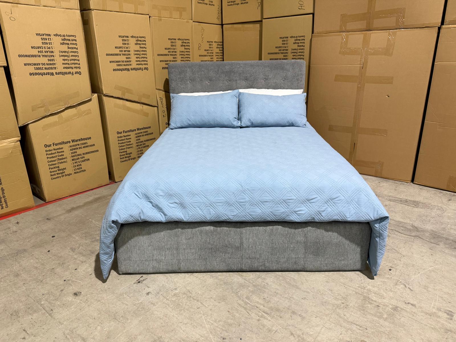 Stuart Double Bed in Light Grey