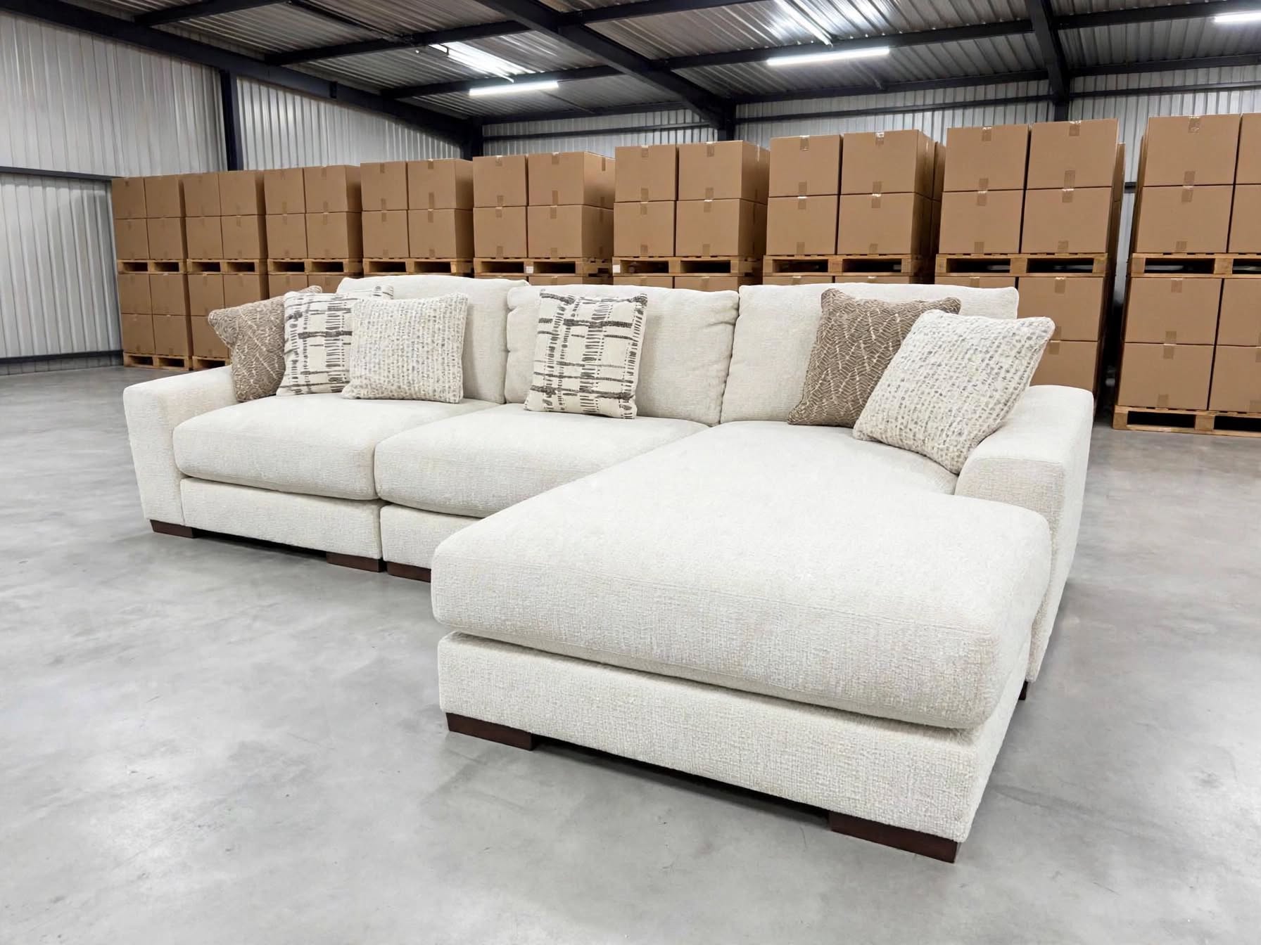 Bunbury RHF Chaise Lounge INC 7 Scatter Cushions