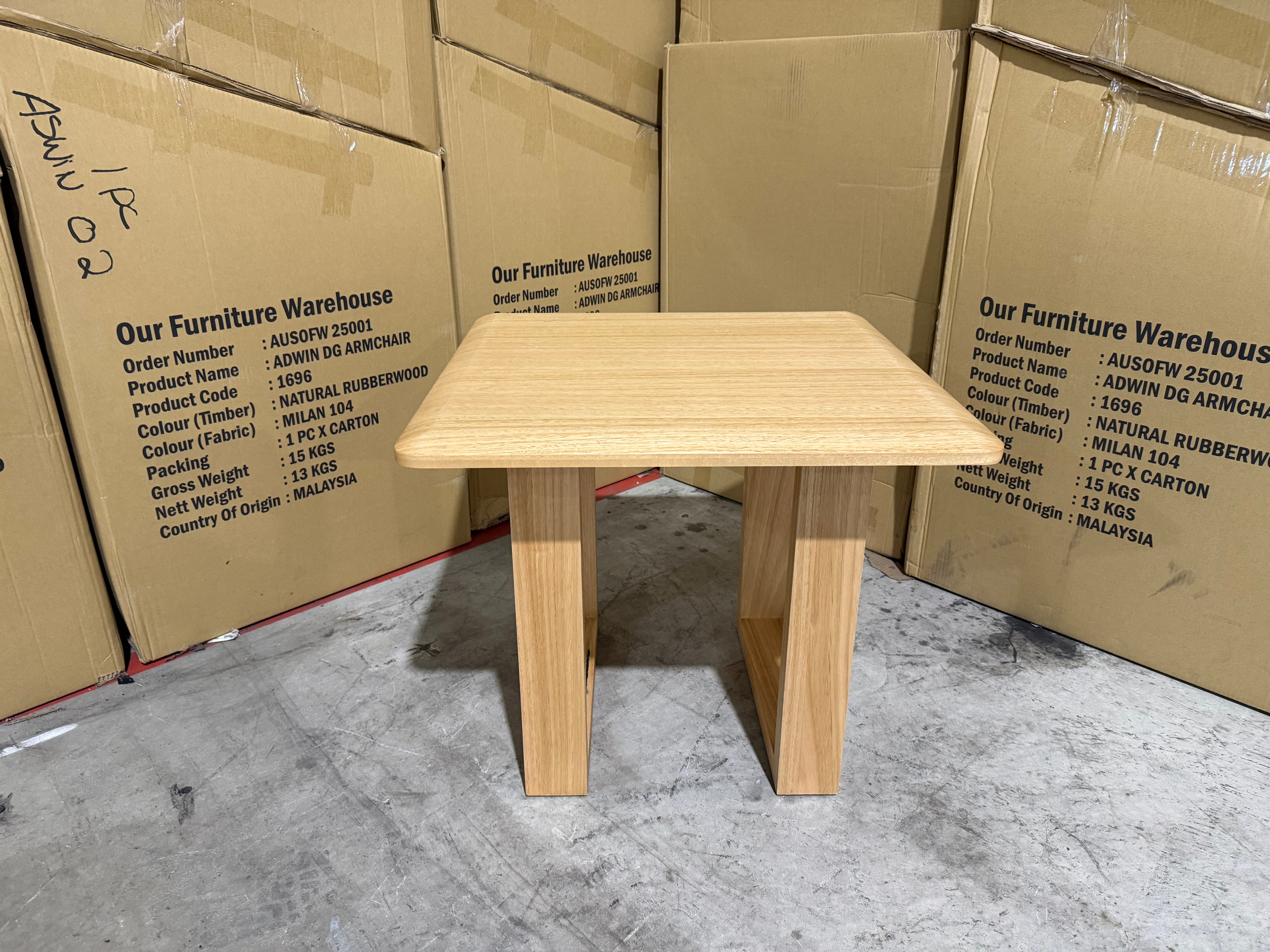 Mitcham Lamp Table Tassie Oak Dining Range