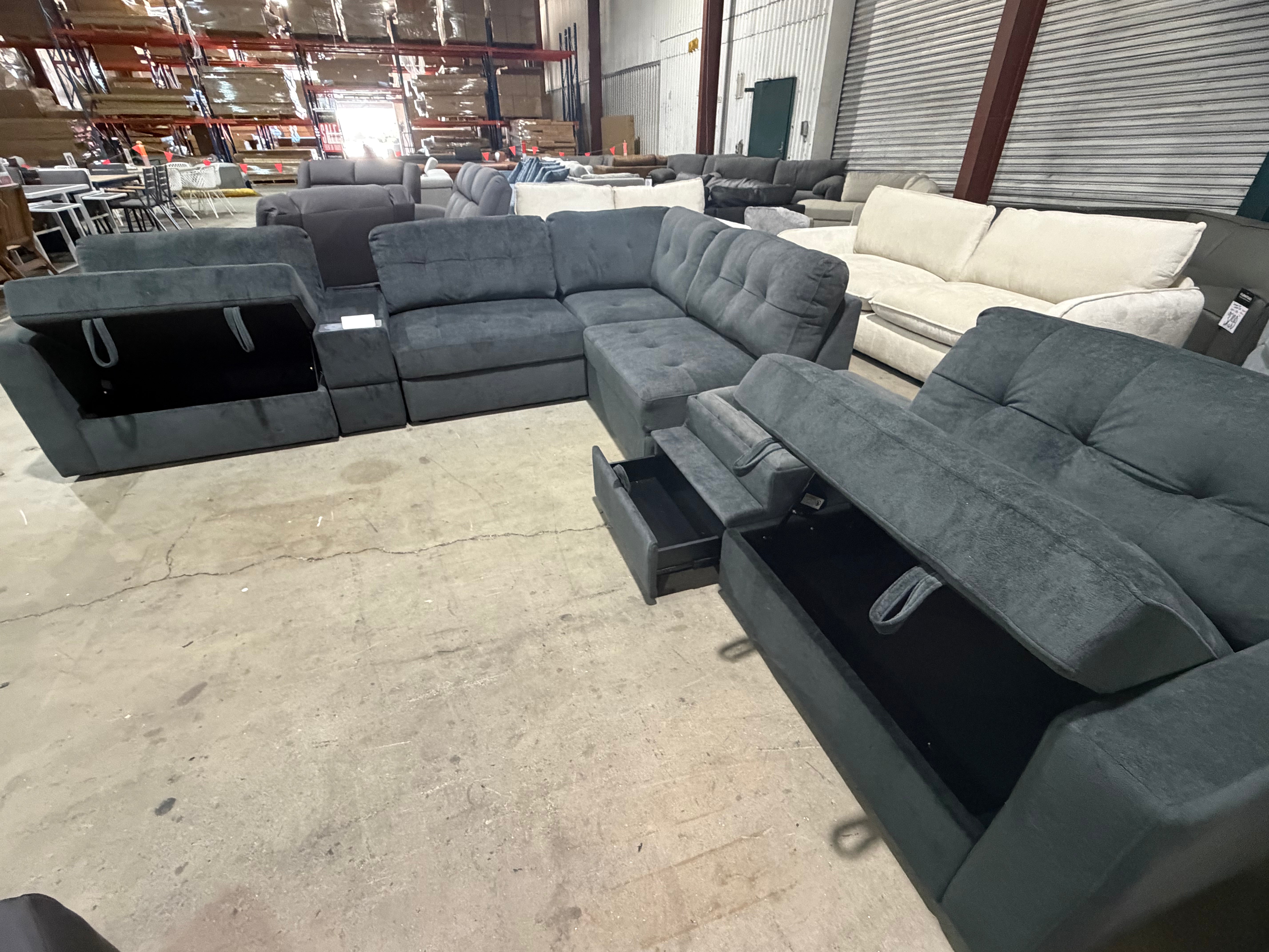 Woofer 6pce Modular lounge with dog/cat seat in Grey