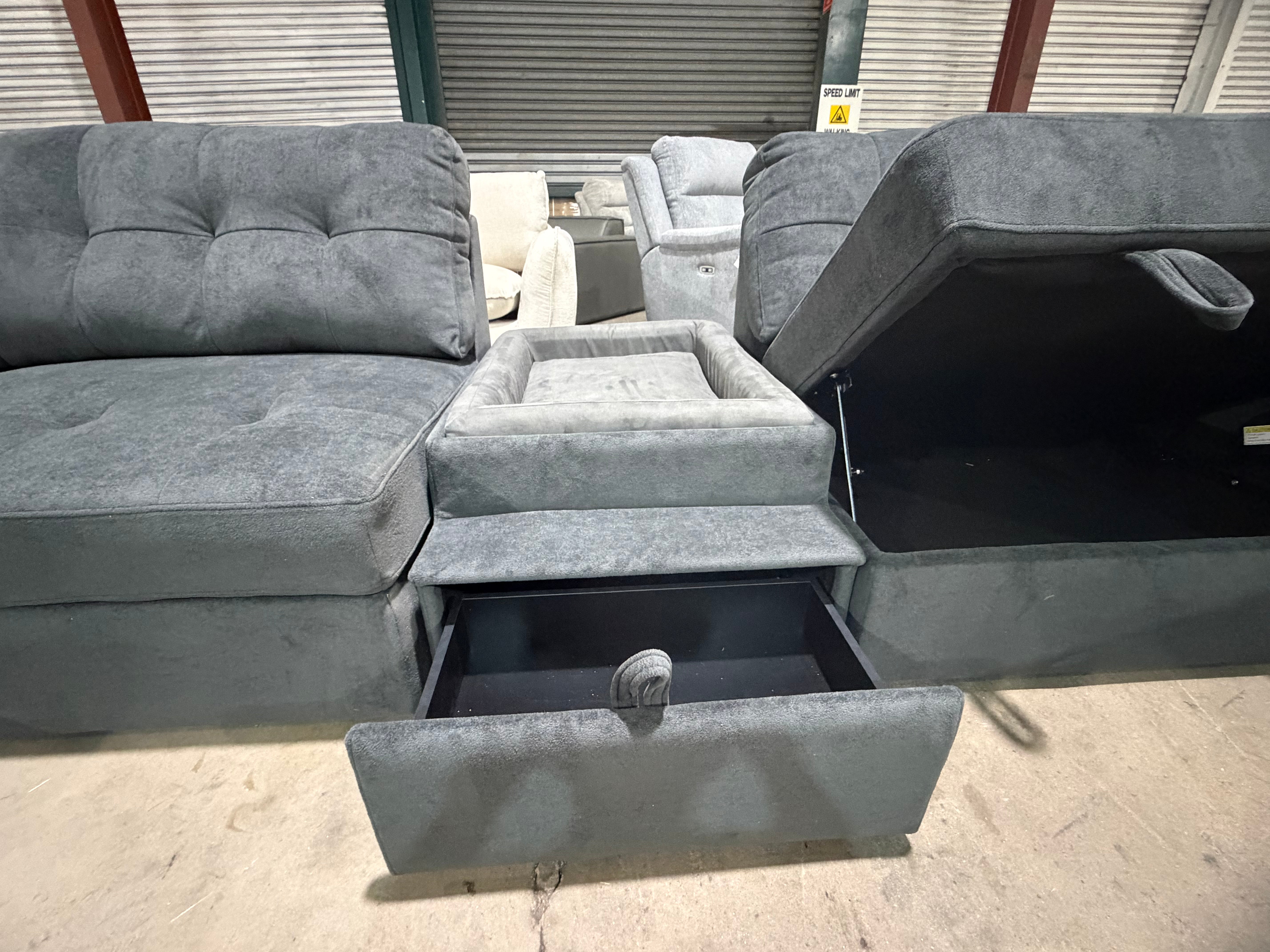 Woofer 6pce Modular lounge with dog/cat seat in Grey