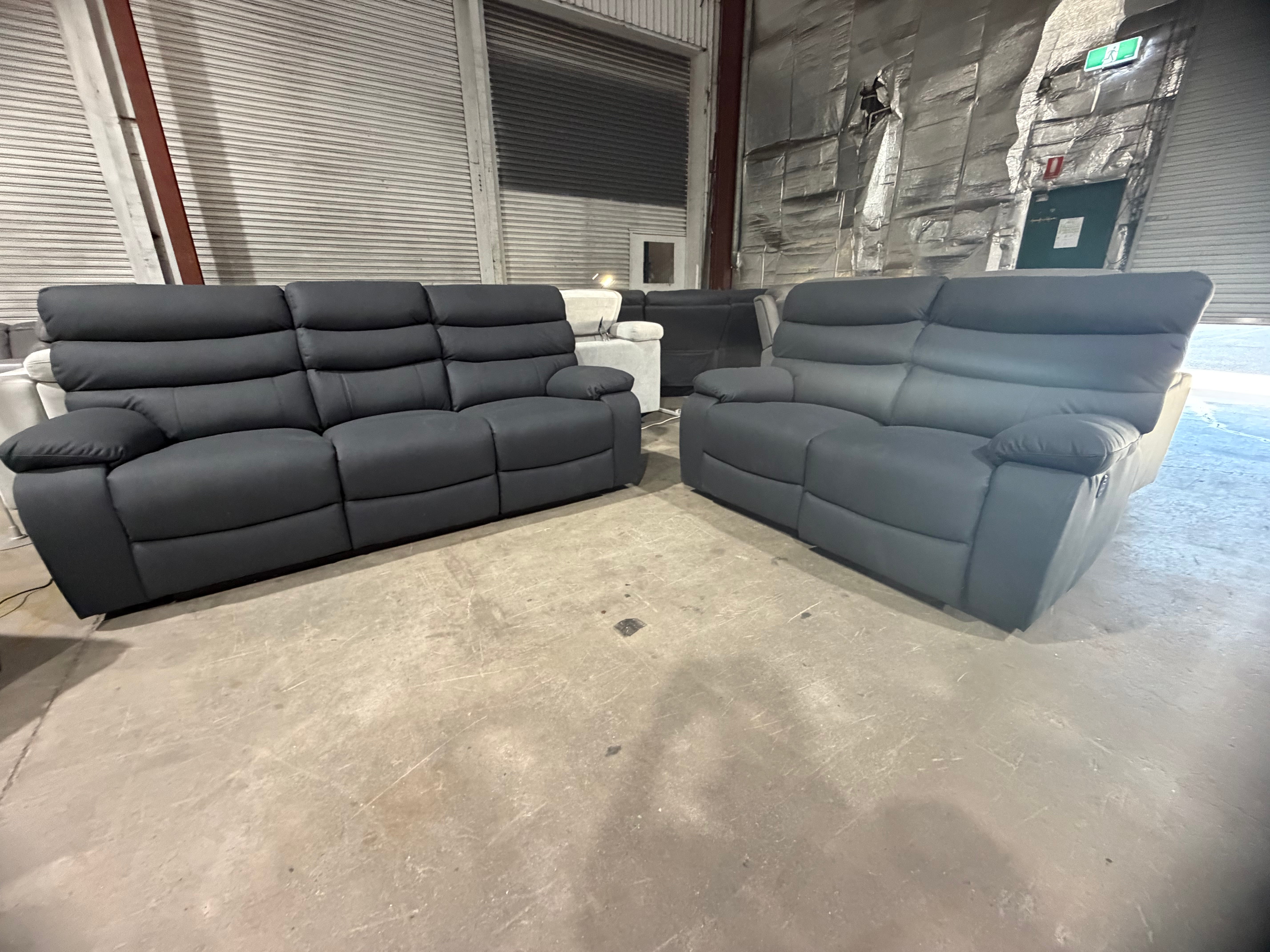 Noosa 3+2 Recliner Package In Charcoal