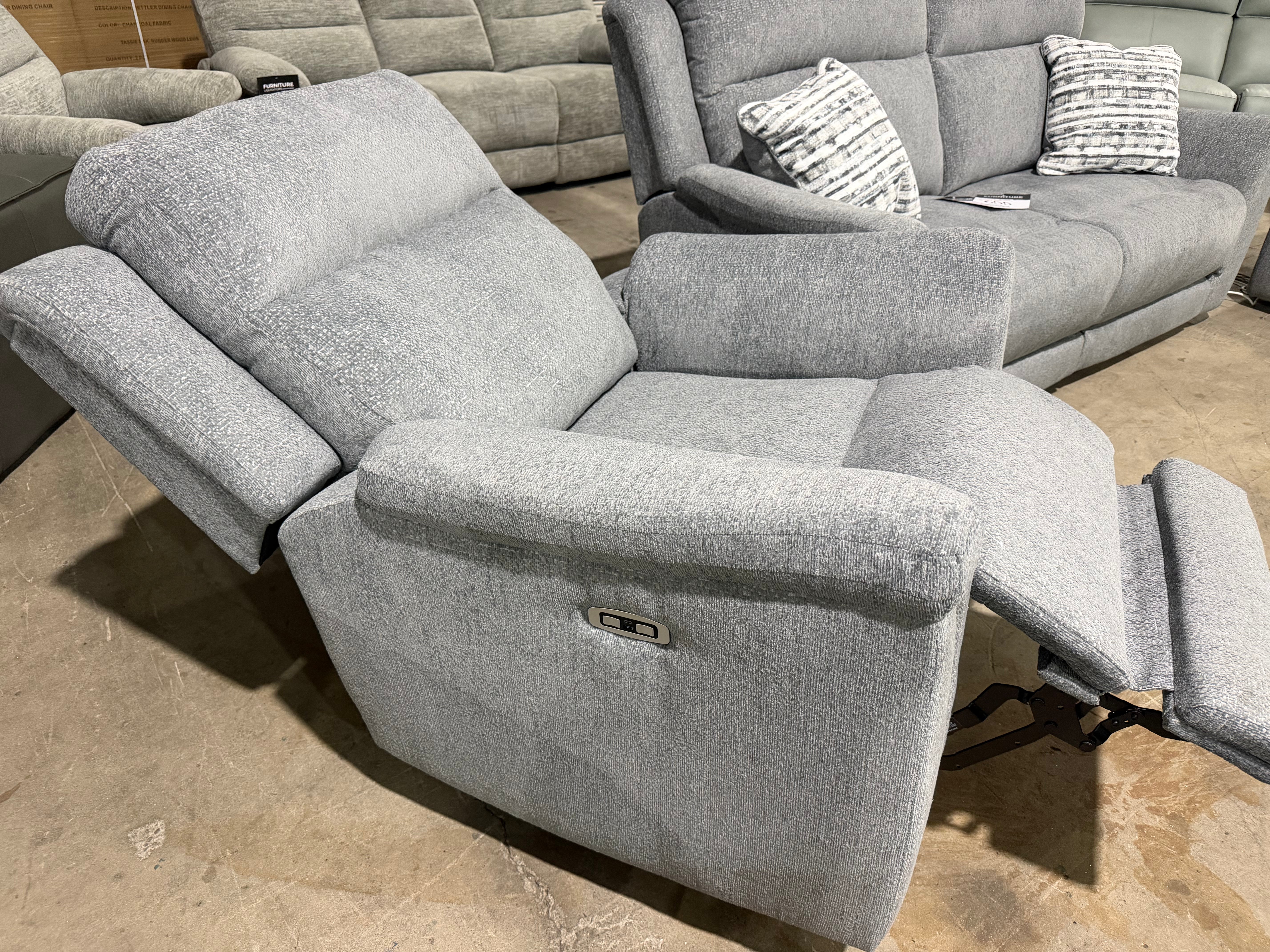 Spencer Single Electric Recliner With Electric Headrests