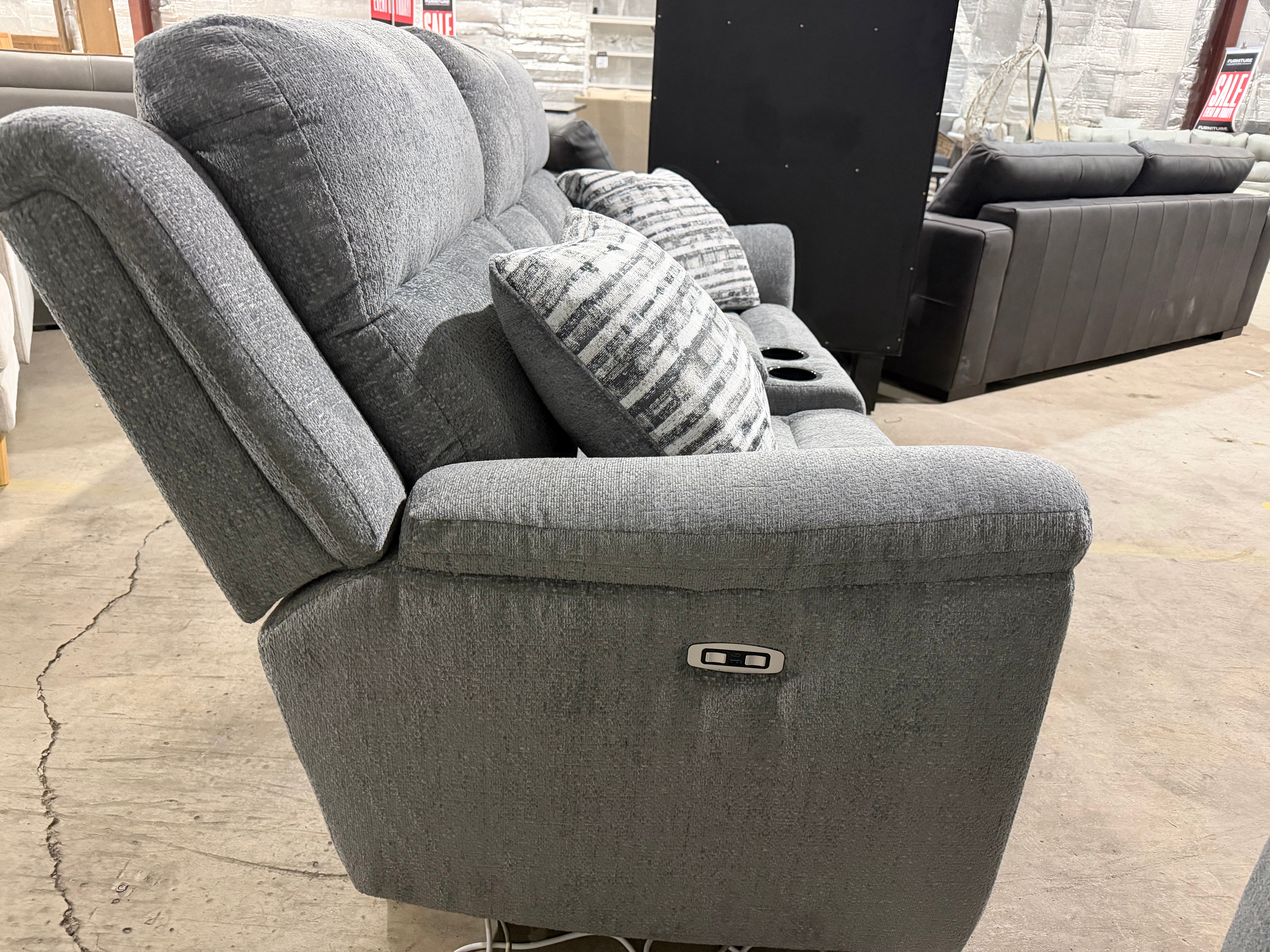 Spencer 2 seater with console dual motor electric
