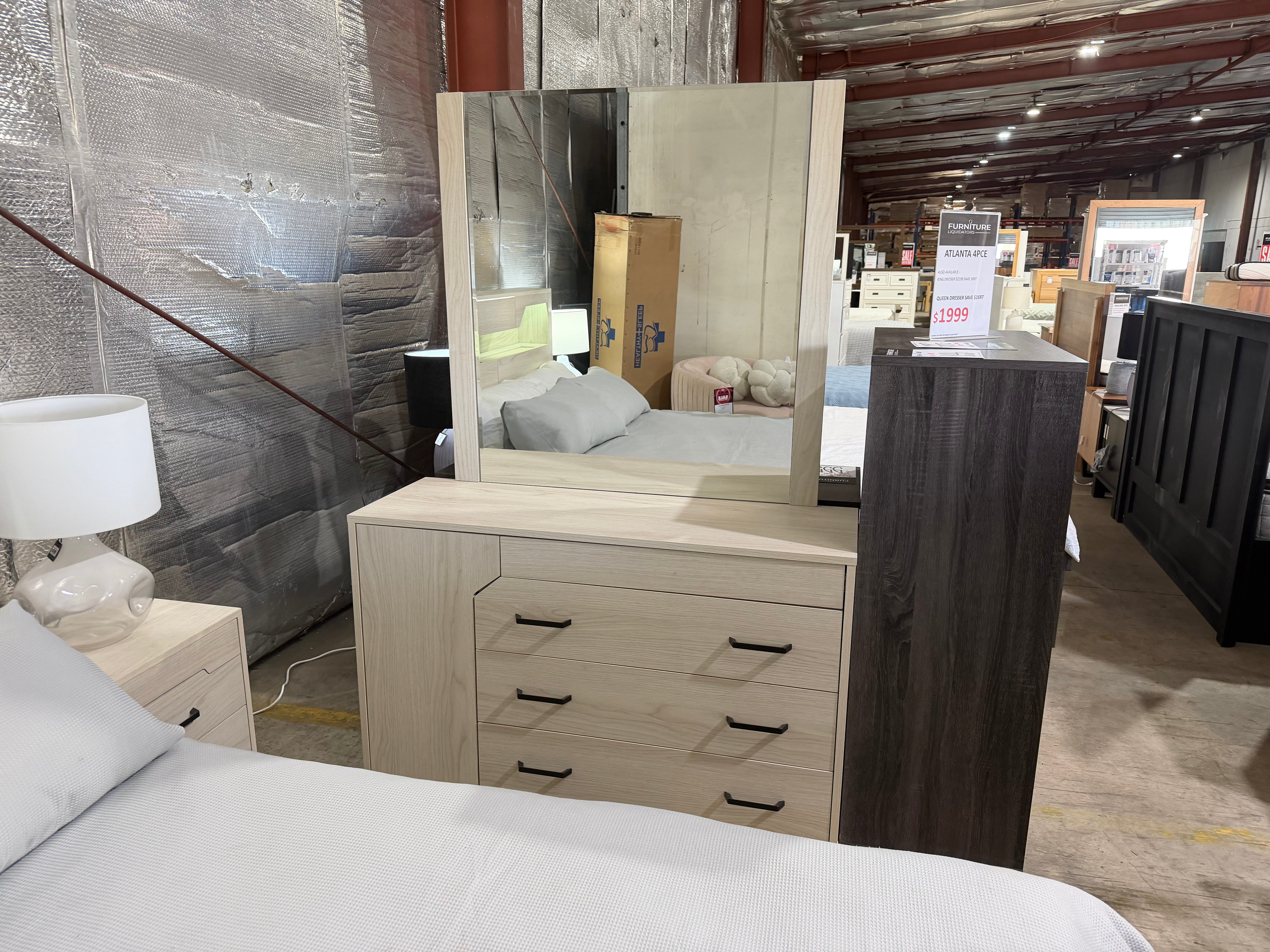 Atlanta dressing table inc mirros in grey wash finish