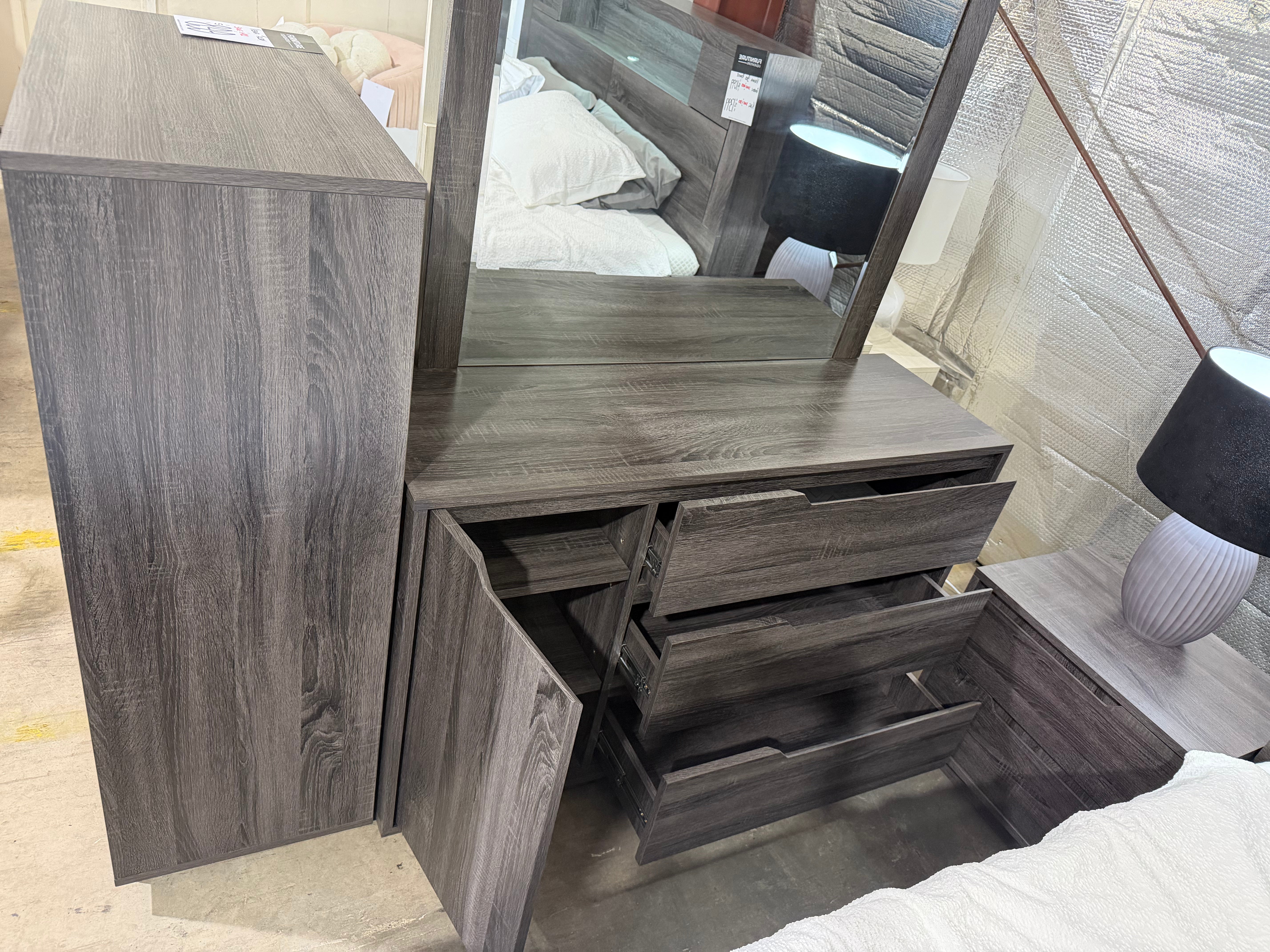 Vienna Dressing Table inc mirror in grey