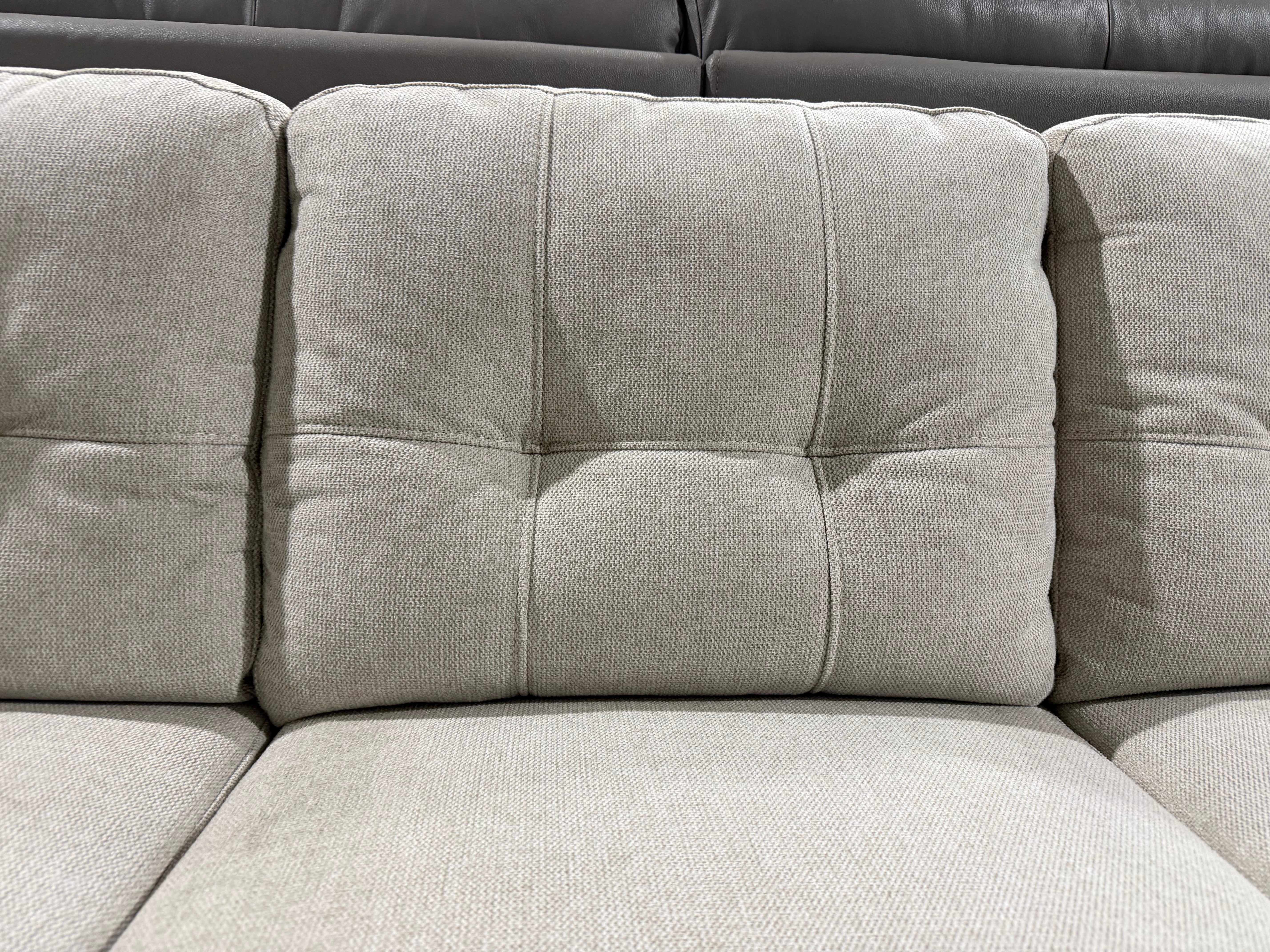 Mallory reversible Chaise Lounge