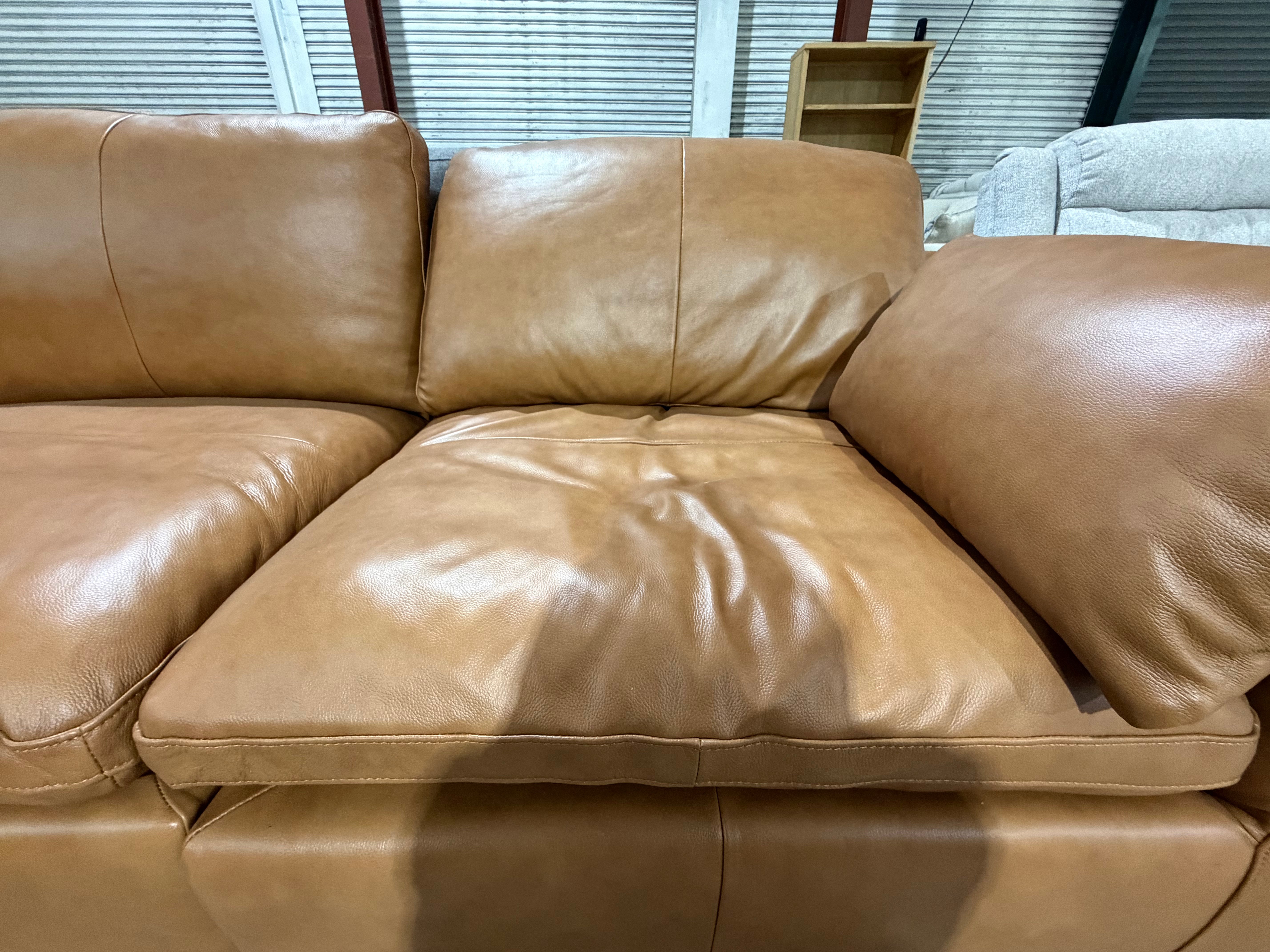 Opulence Lounge inc scatter Cushions Chestnut Tan Leather