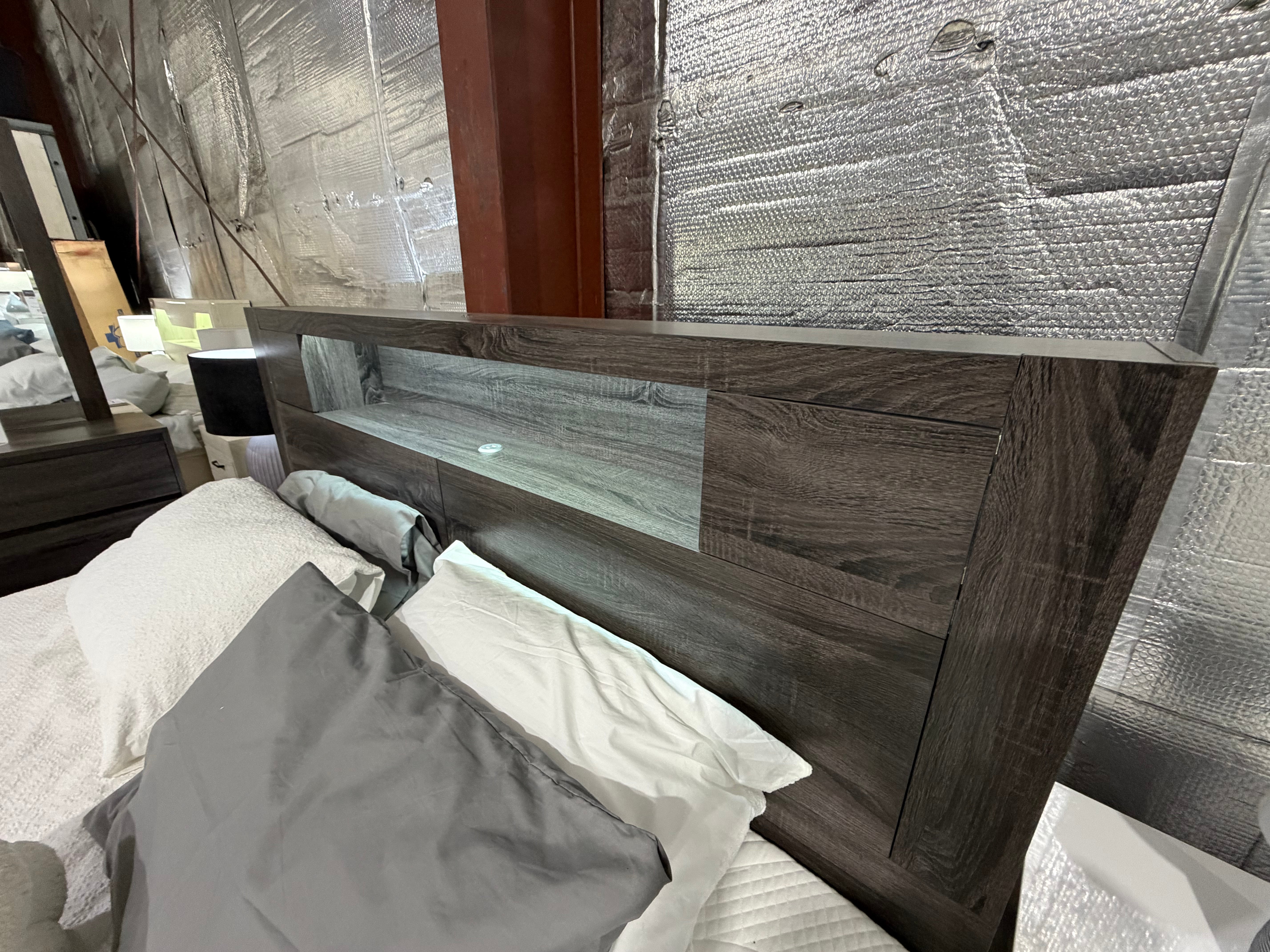 Vienna  queen size bed in grey (boston)