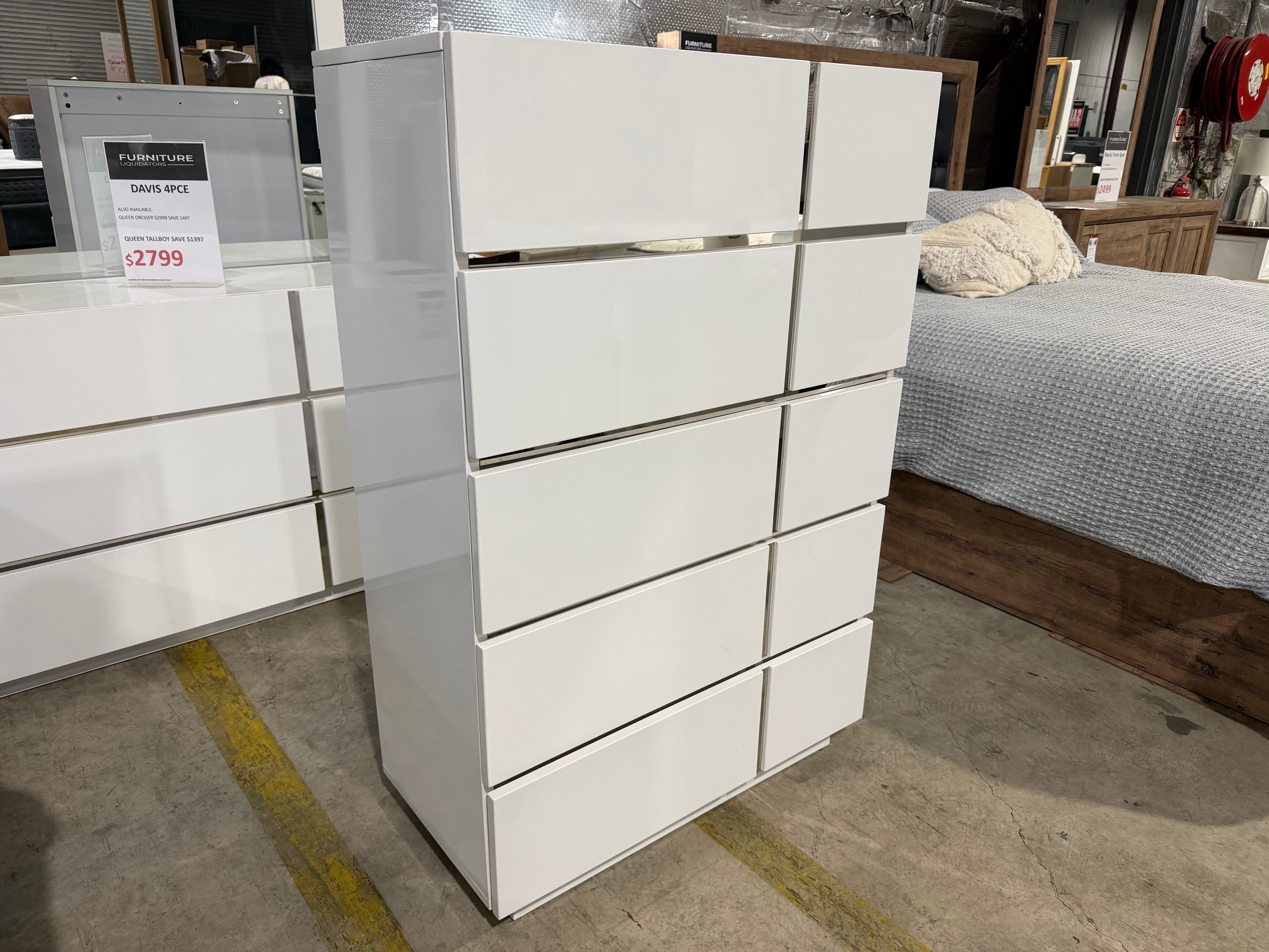 Davis tallboy in Gloss White