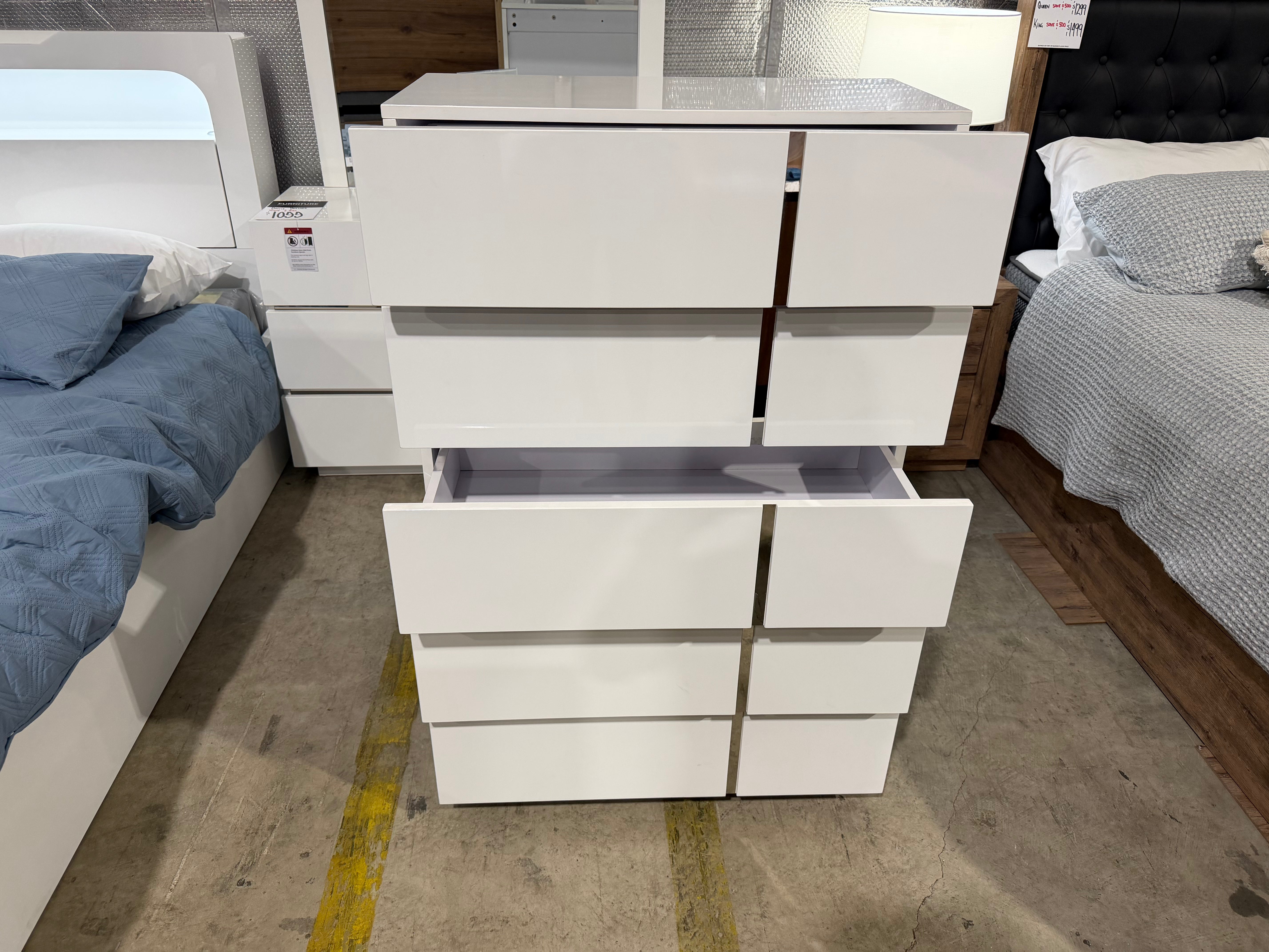 Davis tallboy in Gloss White