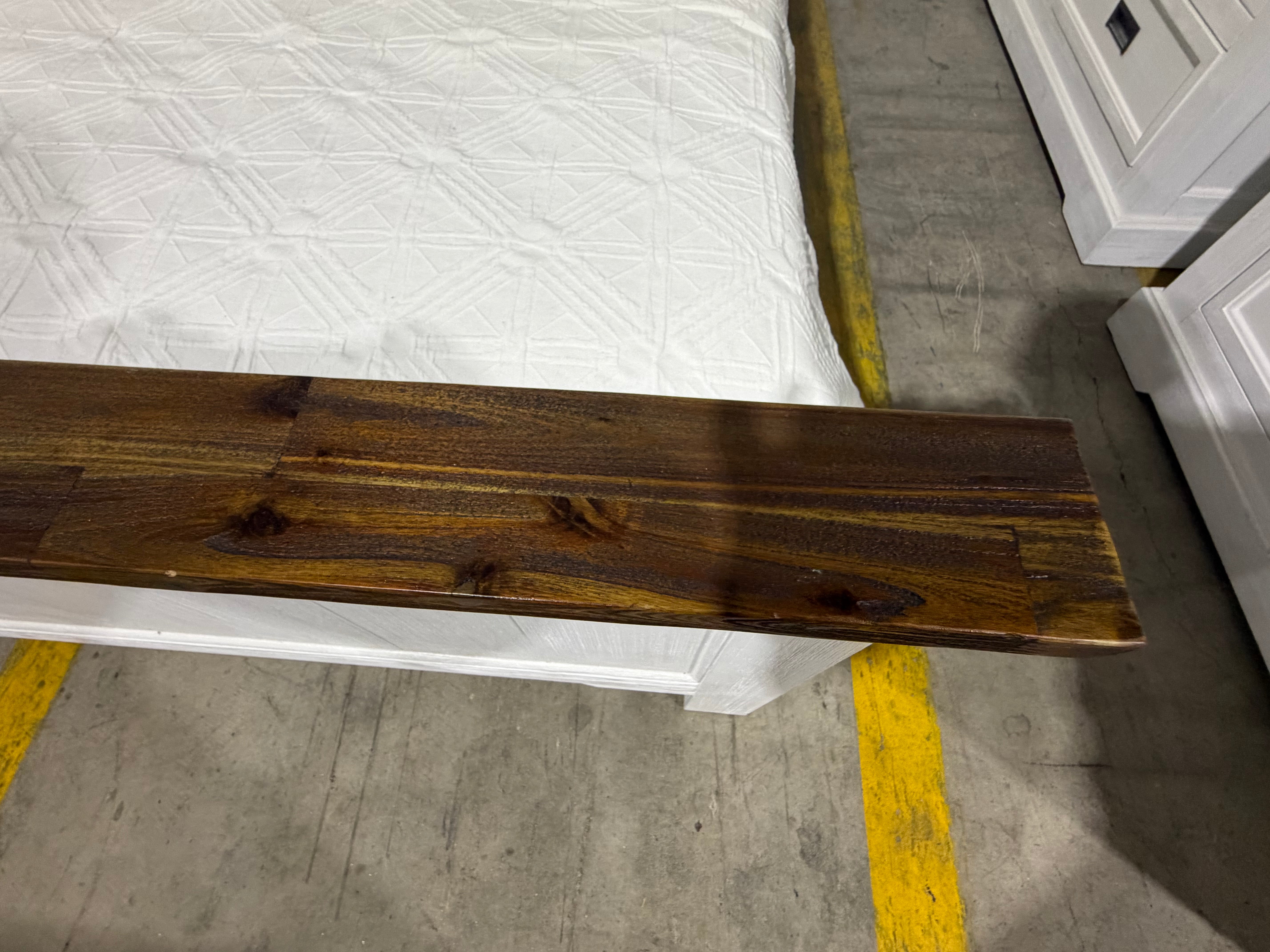 Hamptons King Size Bed in two tone finish