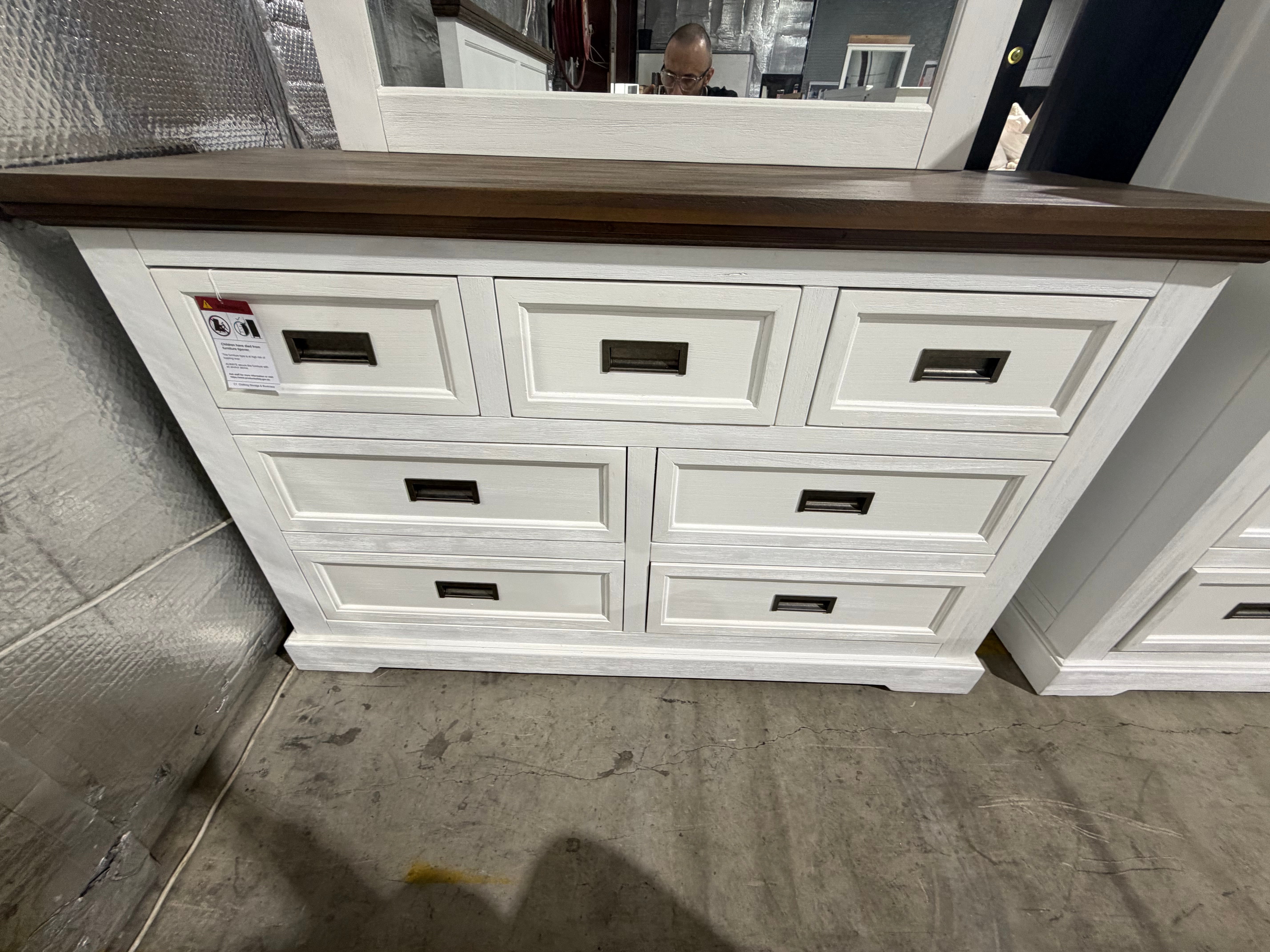 Hamptons dressing table and mirror two tone finish