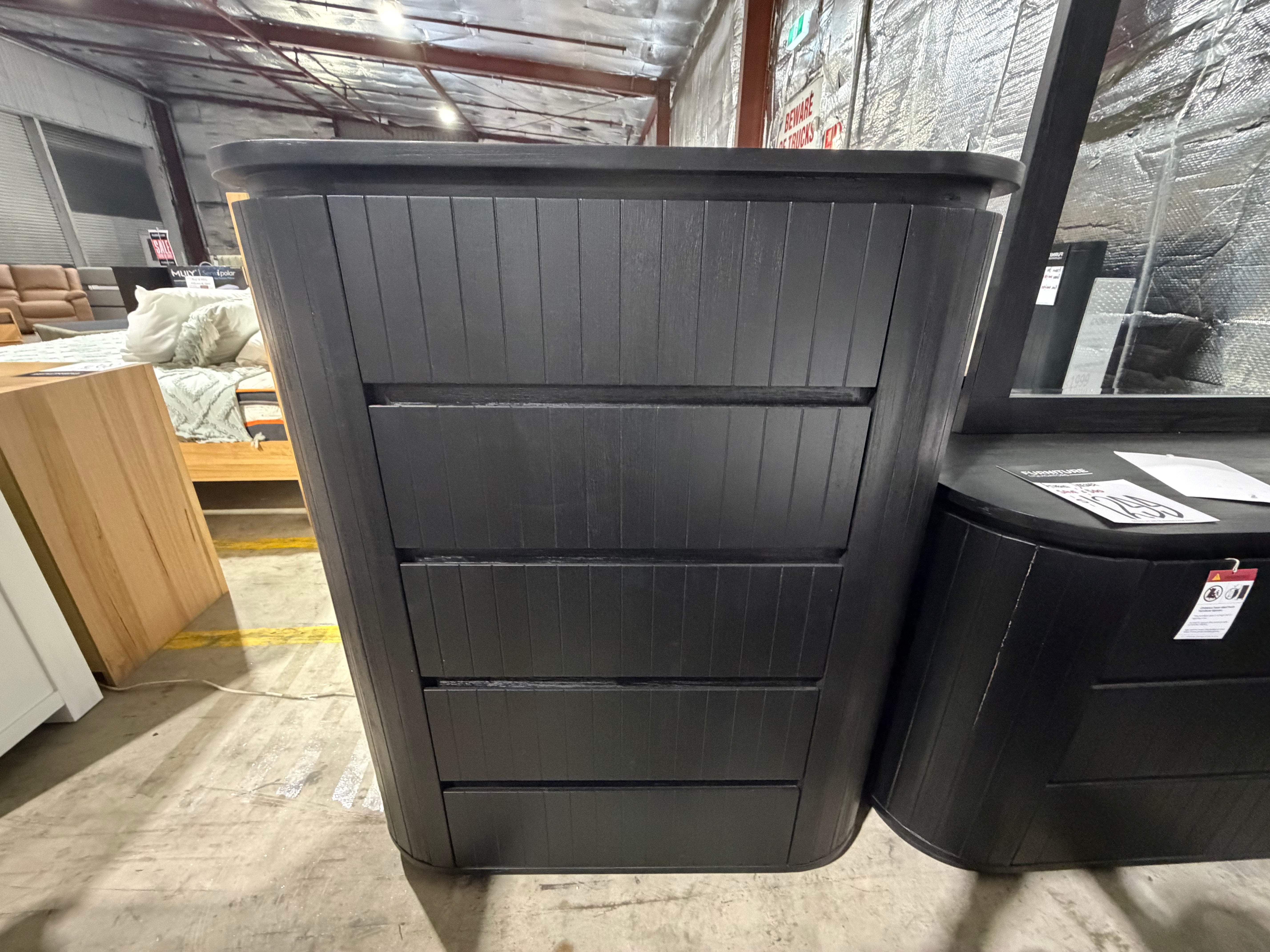 Athena ripple Tallboy in shadow Black