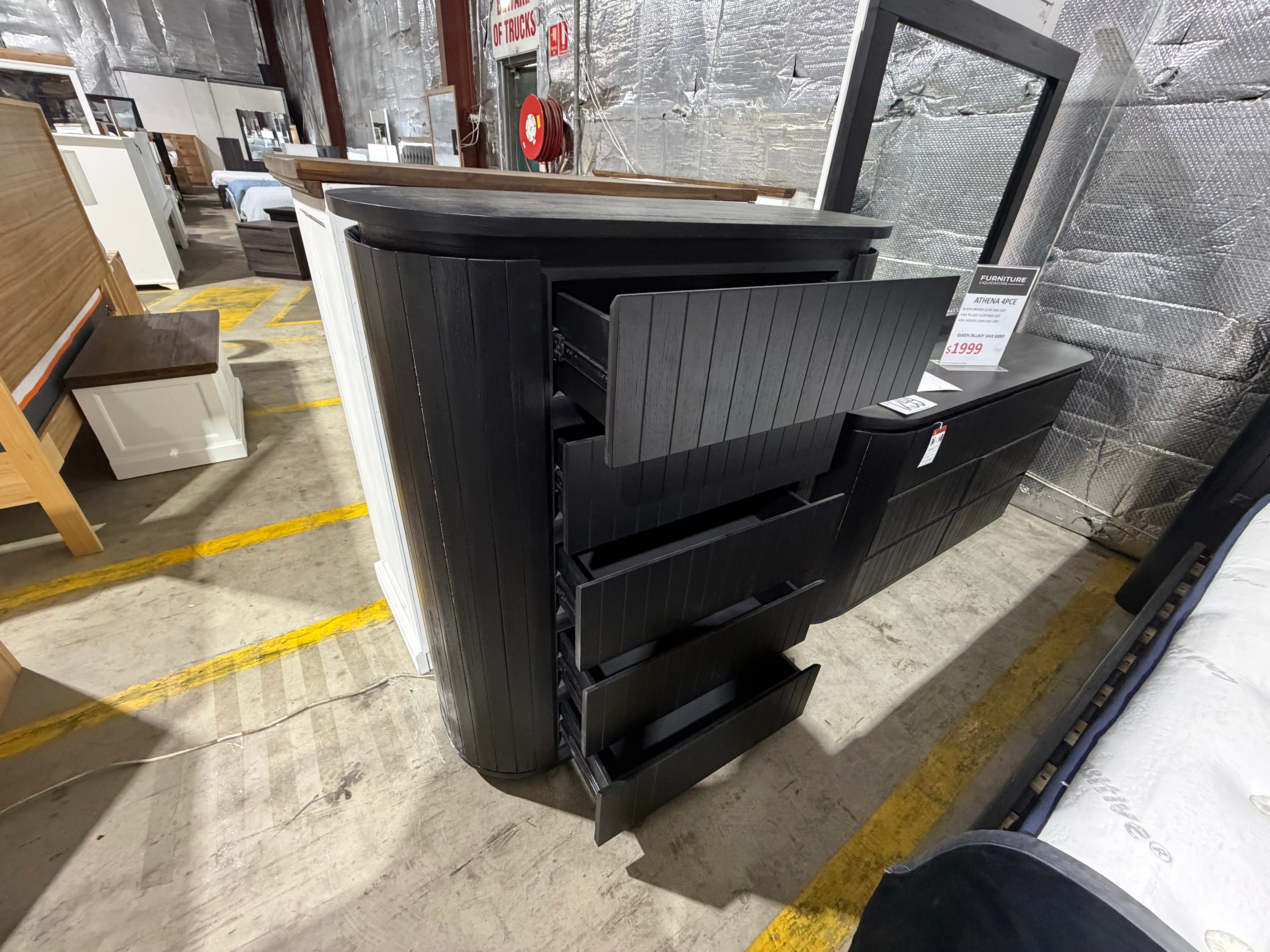 Athena ripple Tallboy in shadow Black