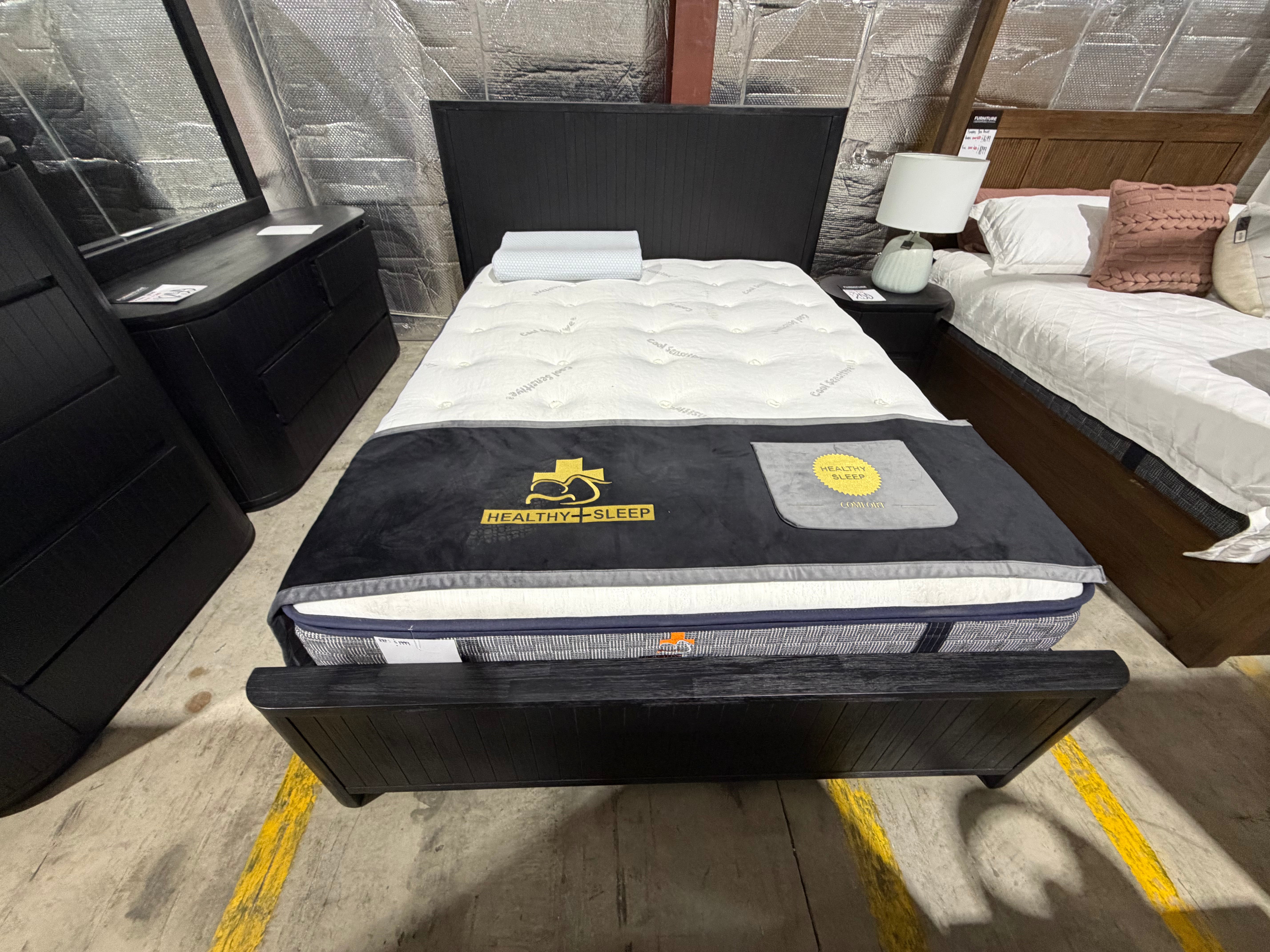 Athena ripple King size bed in shadow black finish