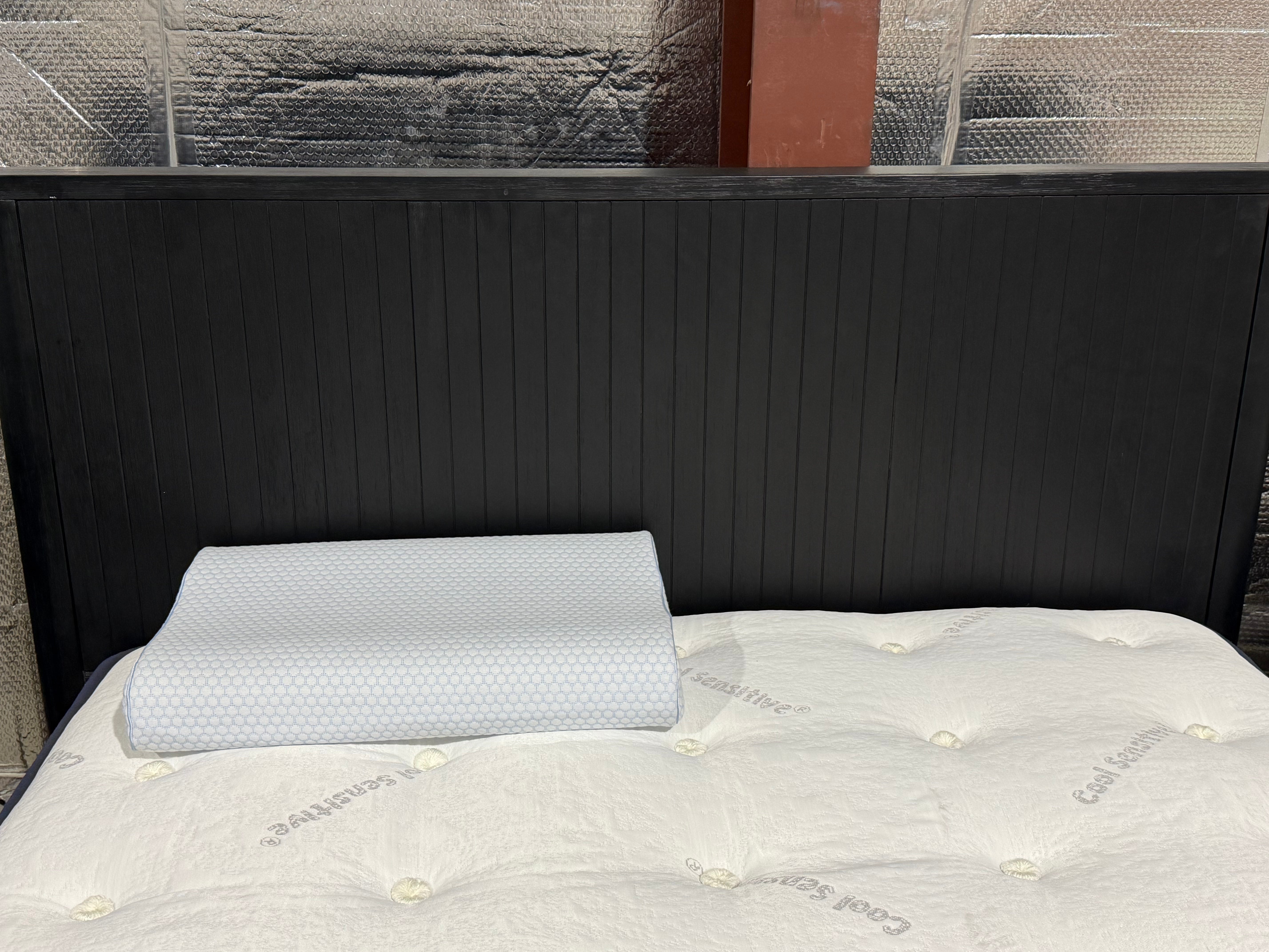 Athena ripple Queen size bed in shadow Black finish