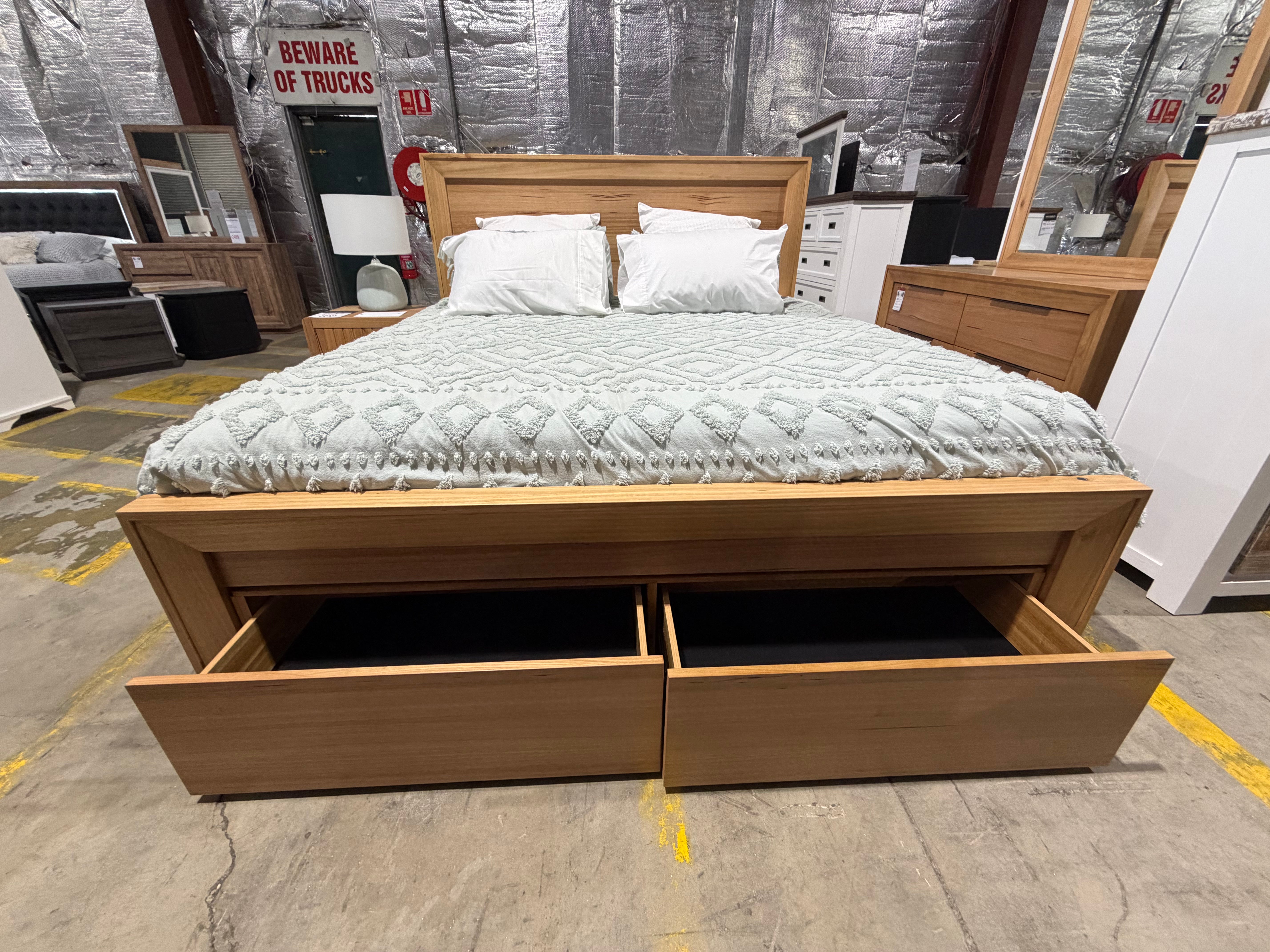 Ontario Queen size bed with draws in messmate timber