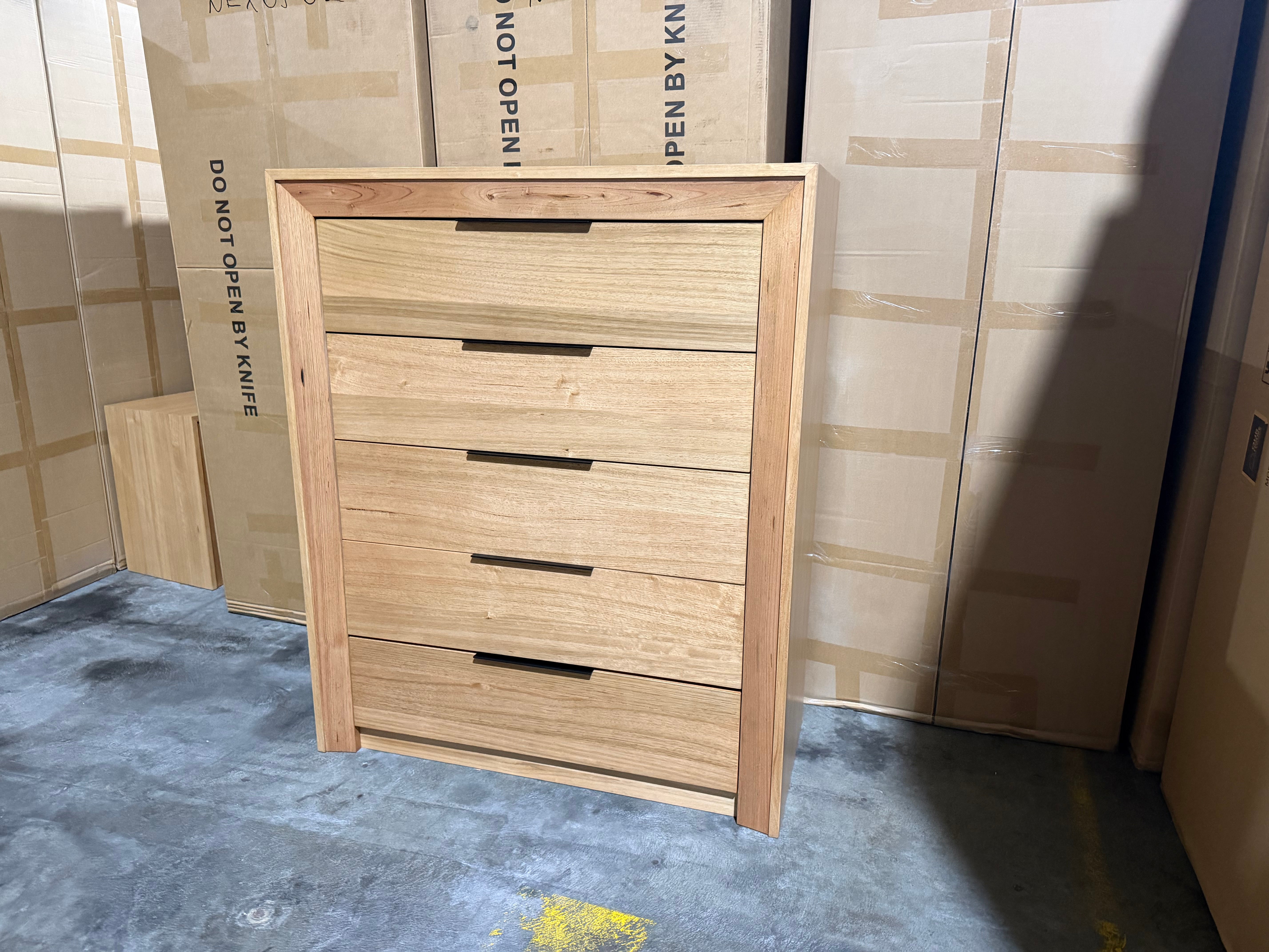 Ottawa Queen Size 4 Pce Tallboy Package