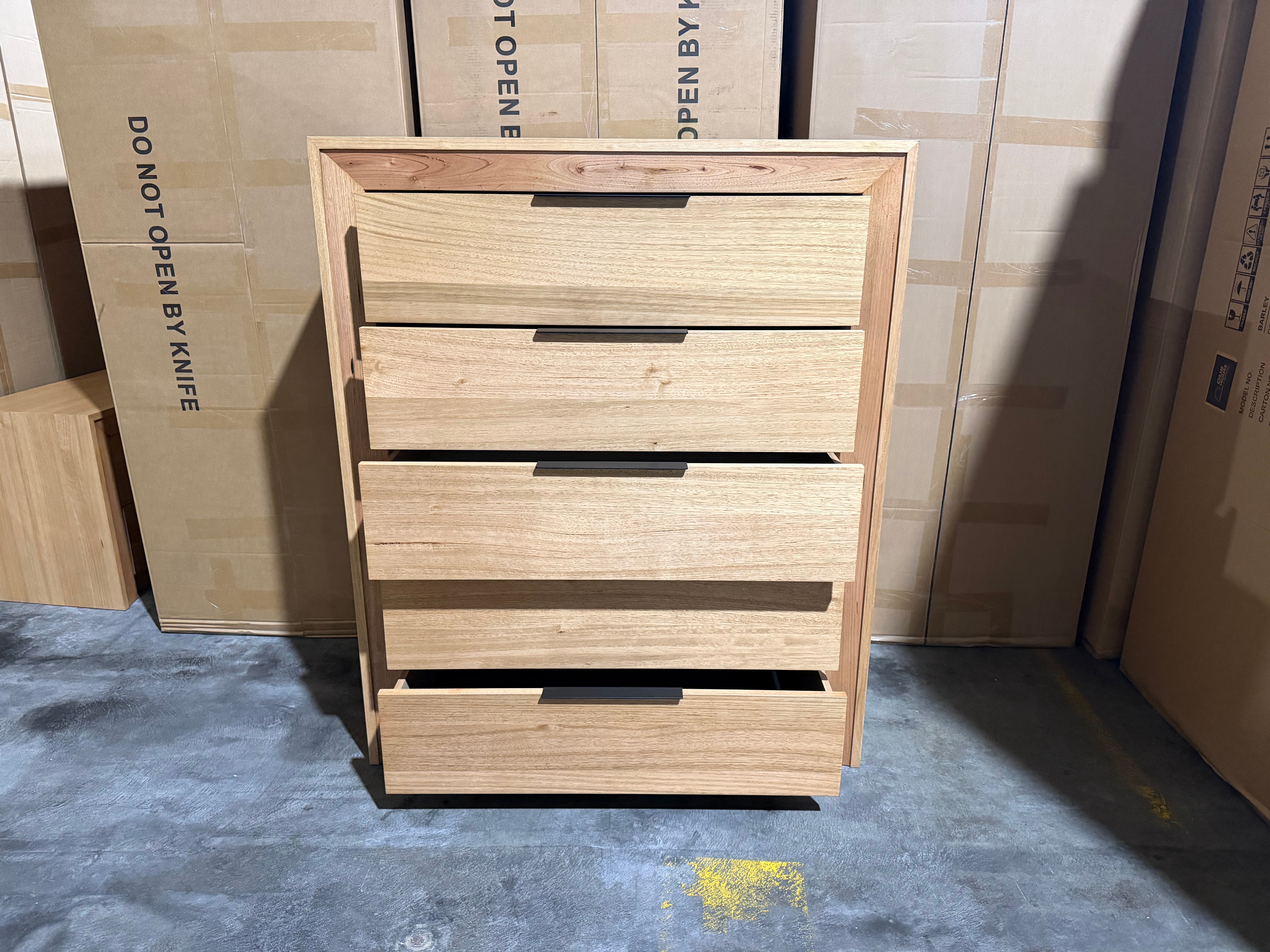 Ottawa Queen Size 4 Pce Tallboy Package