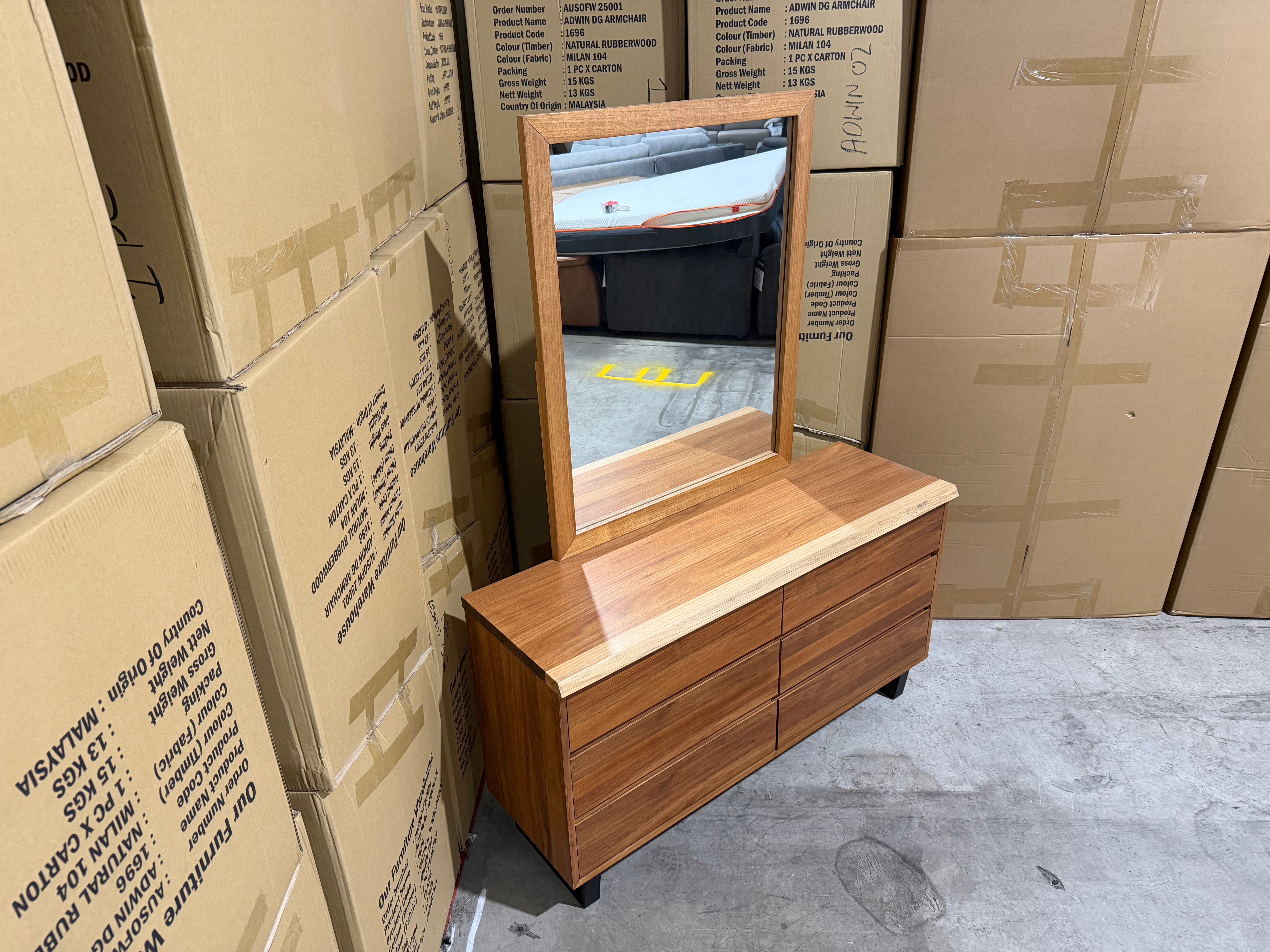 Highland 4 Piece Bedroom Dresser Suite