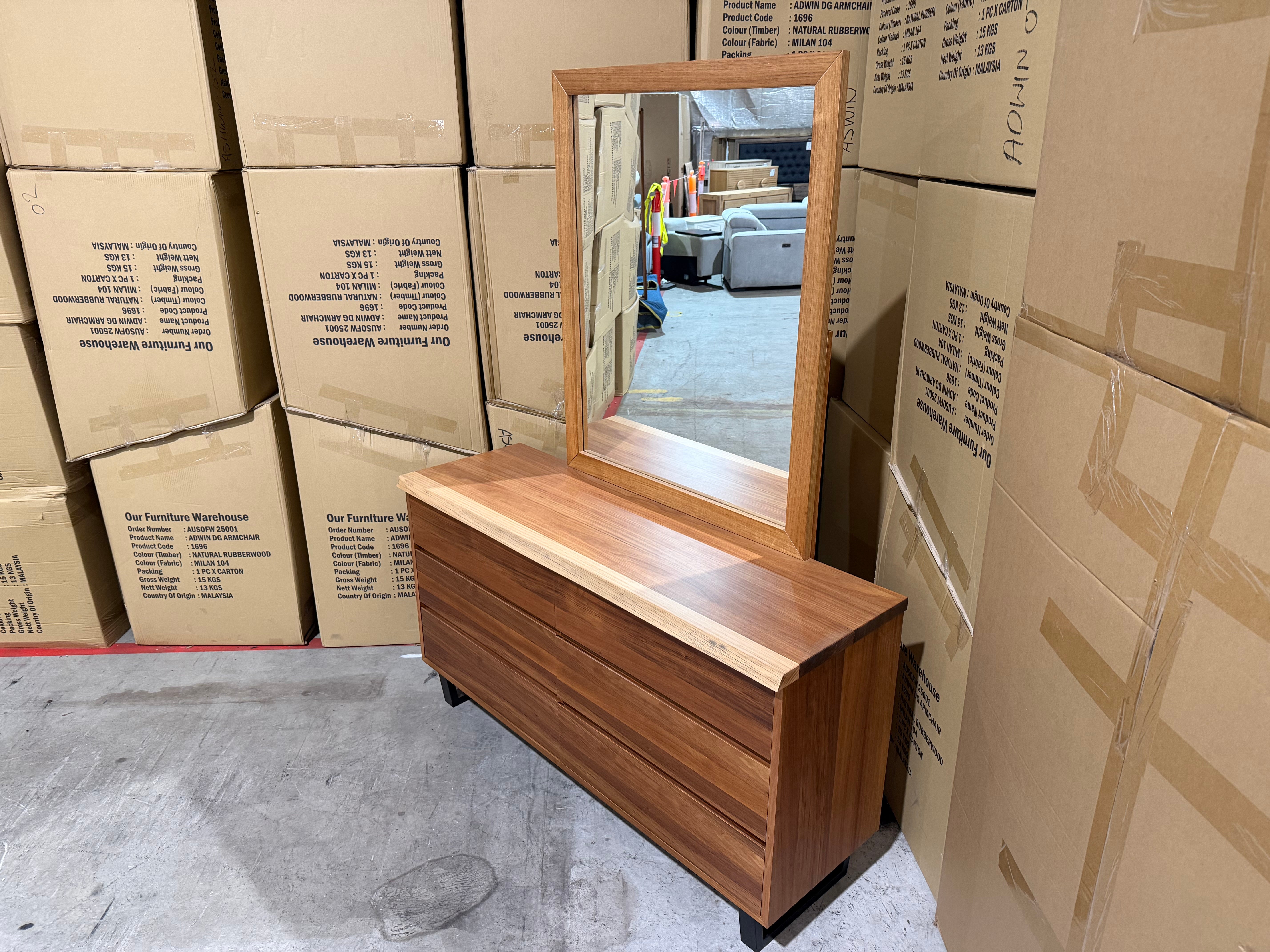 Highland 4 Piece Bedroom Dresser Suite
