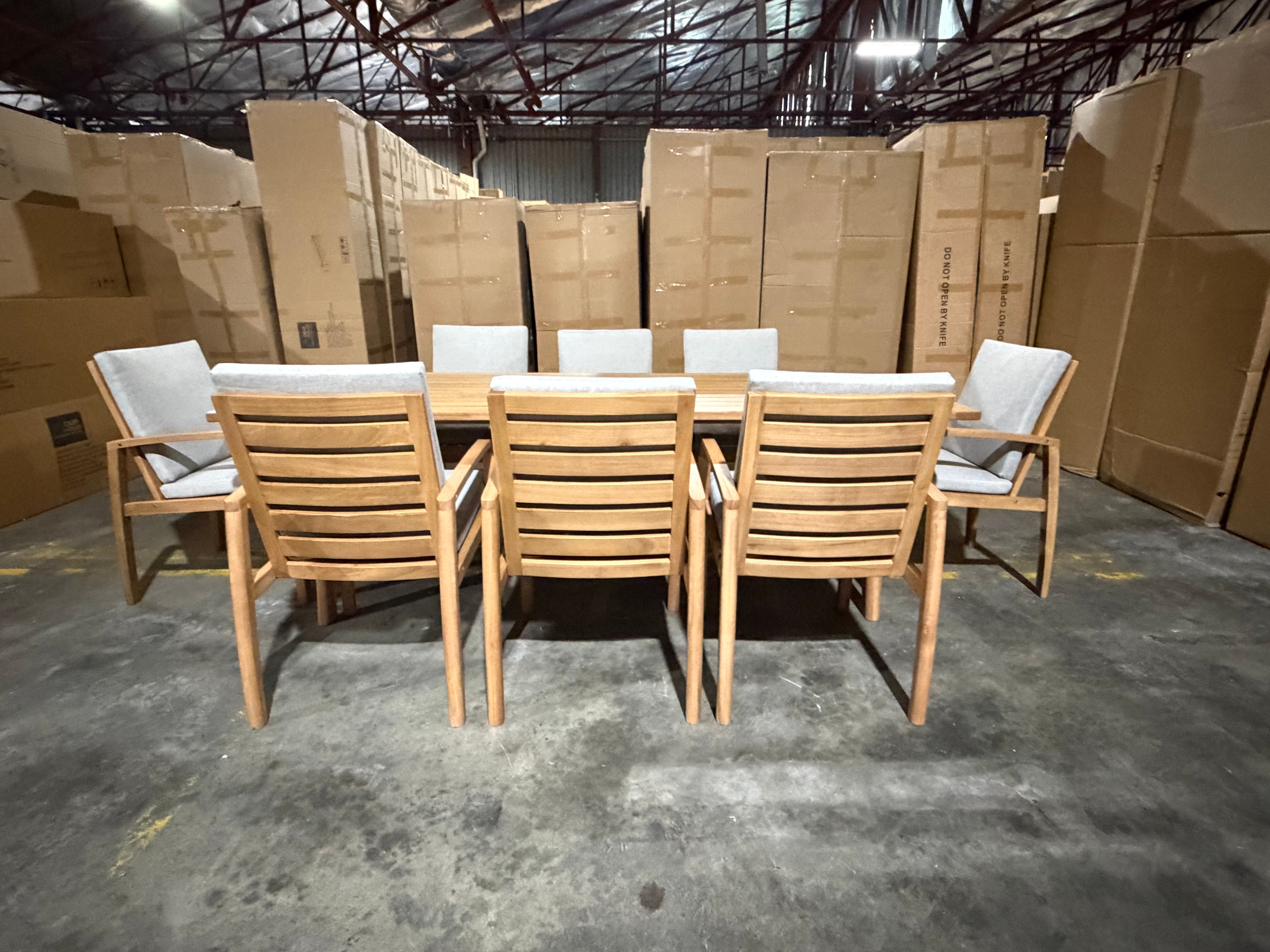 Sawyer 9pce Outdoor Setting 2400 table 8 X Chairs