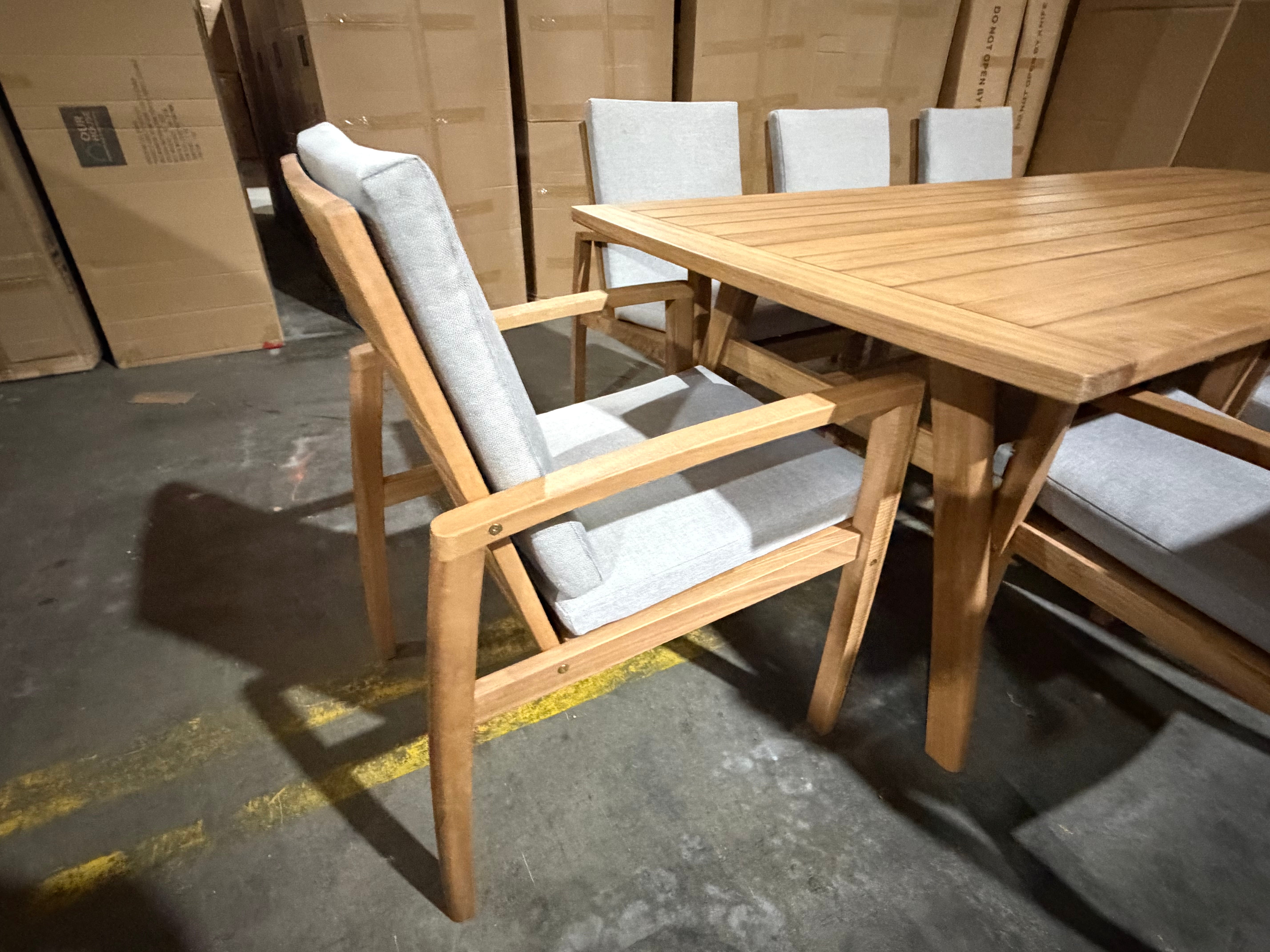 Sawyer 9pce Outdoor Setting 2400 table 8 X Chairs