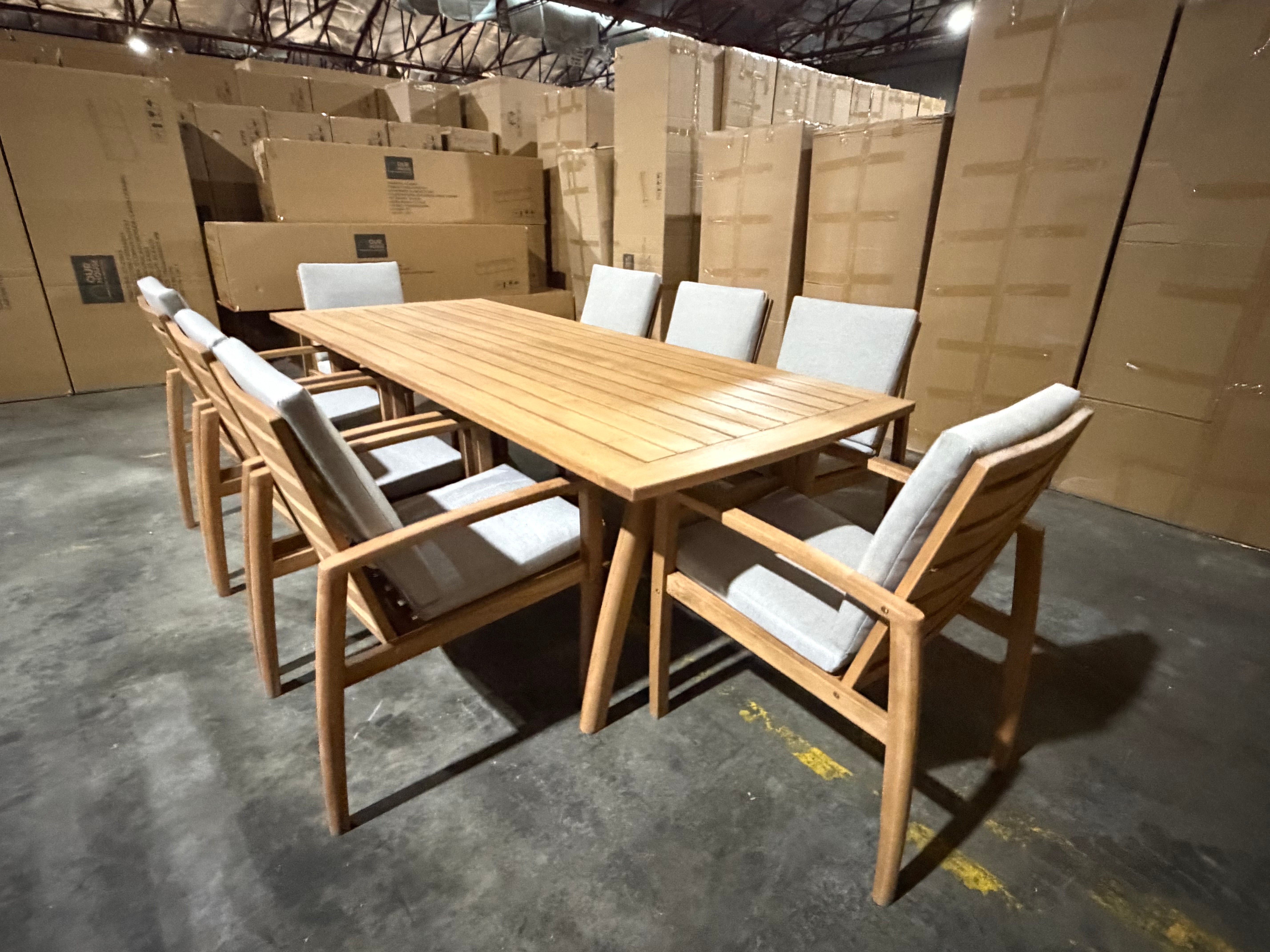 Sawyer 9pce Outdoor Setting 2400 table 8 X Chairs