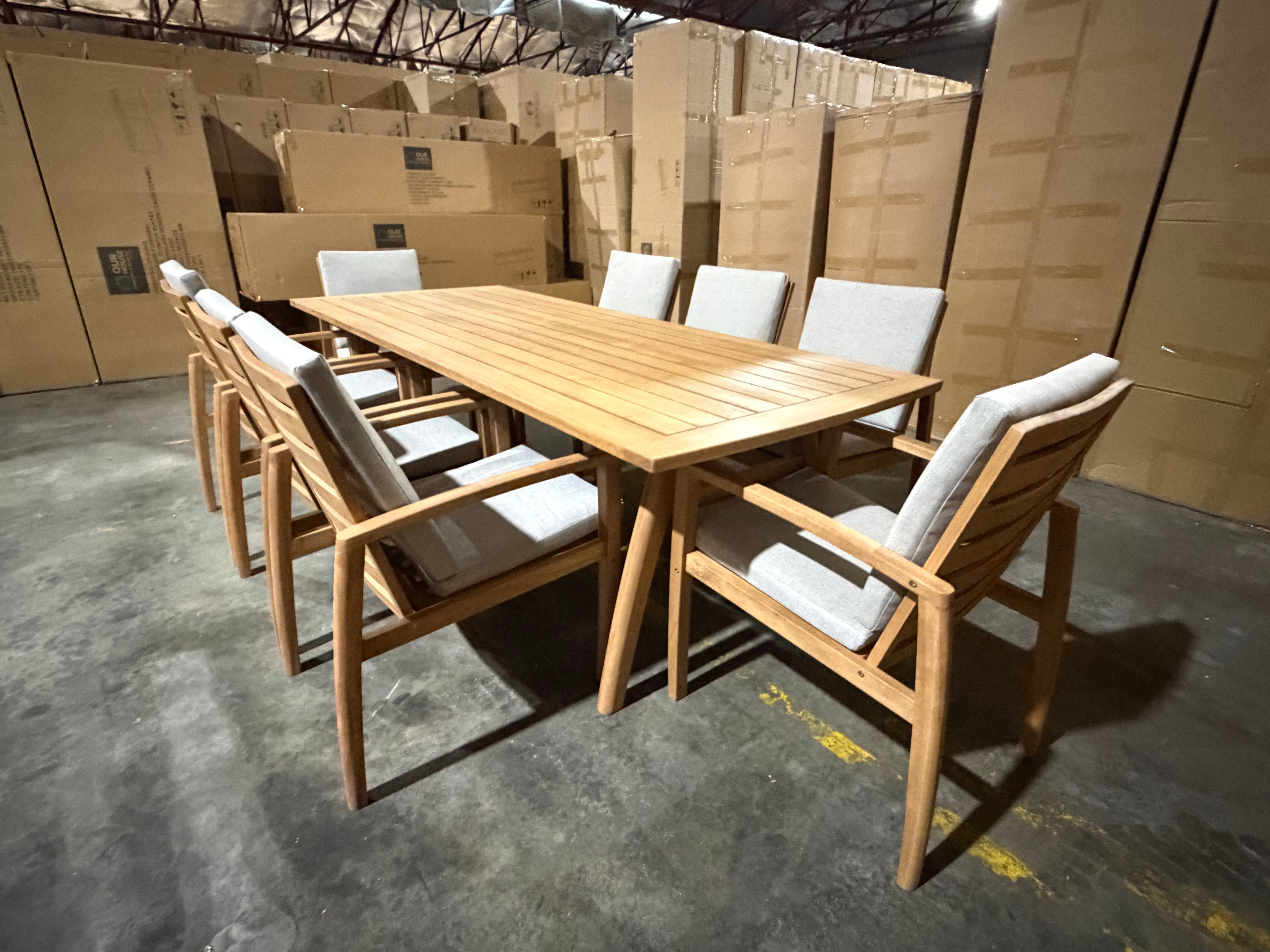 Sawyer 9pce Outdoor Setting 2400 table 8 X Chairs